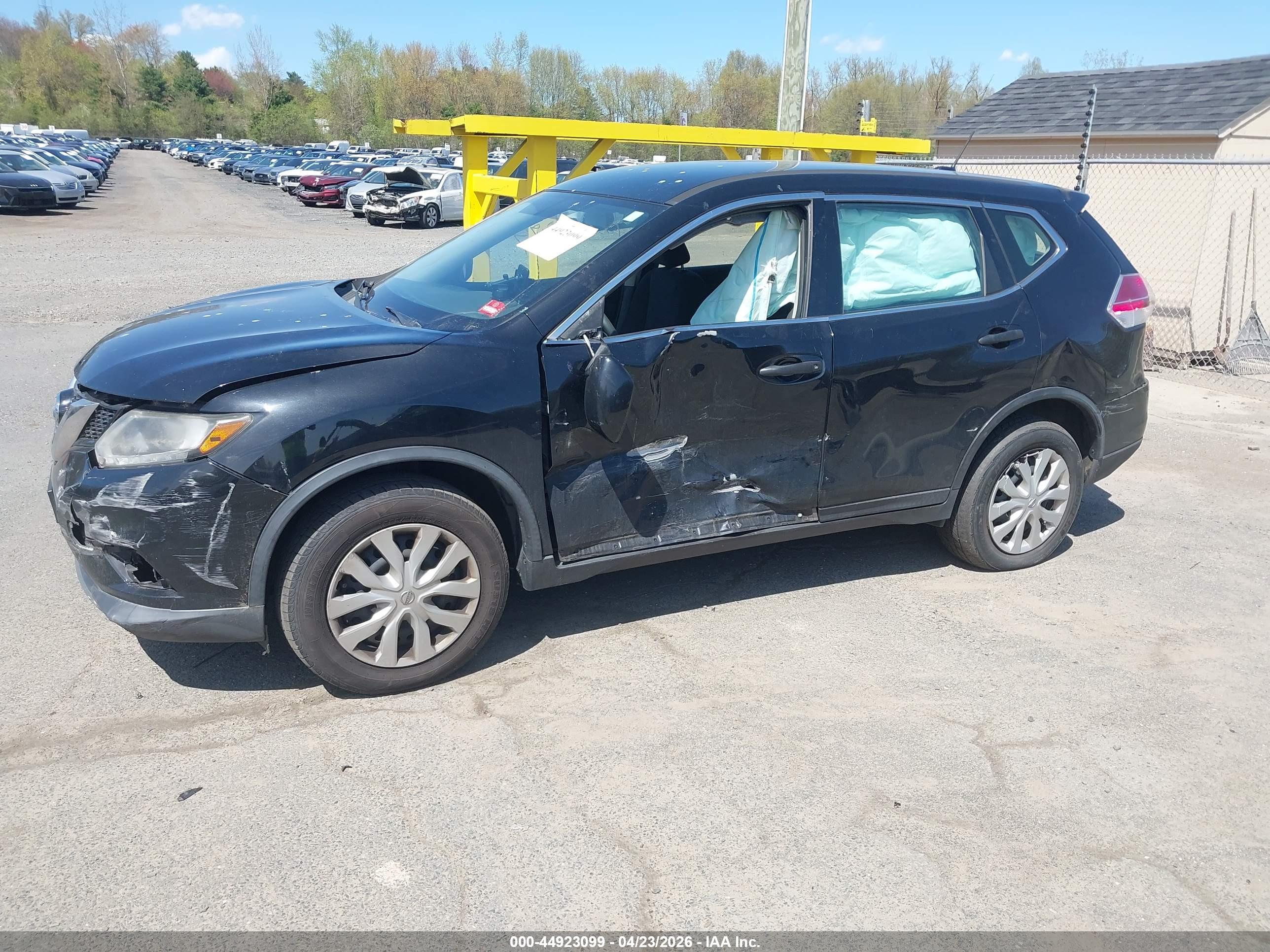 NISSAN ROGUE image 2