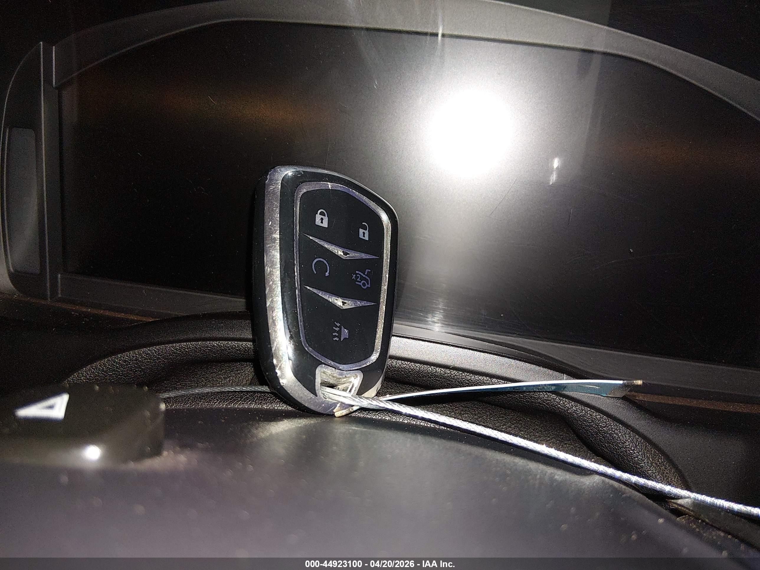 CADILLAC ESCALADE image 11