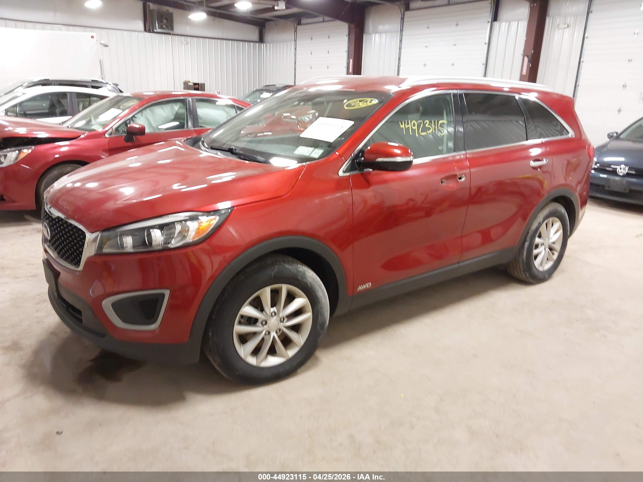 KIA SORENTO image 2