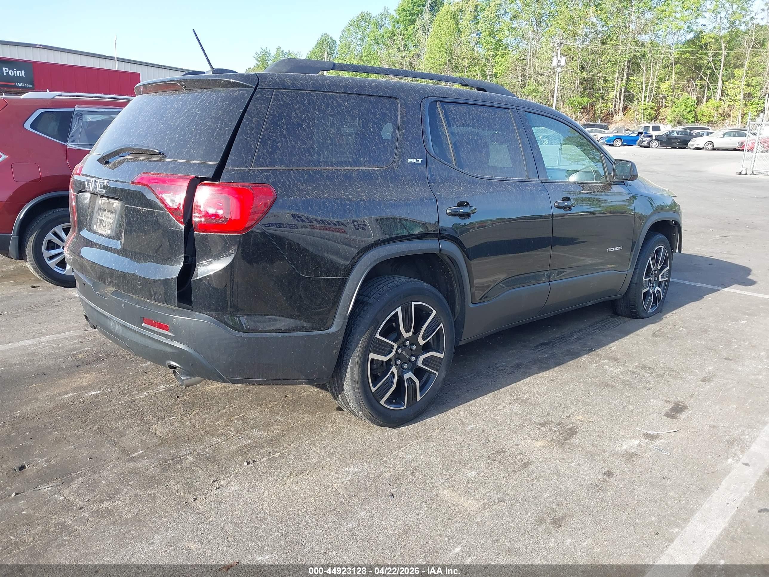 GMC ACADIA image 4