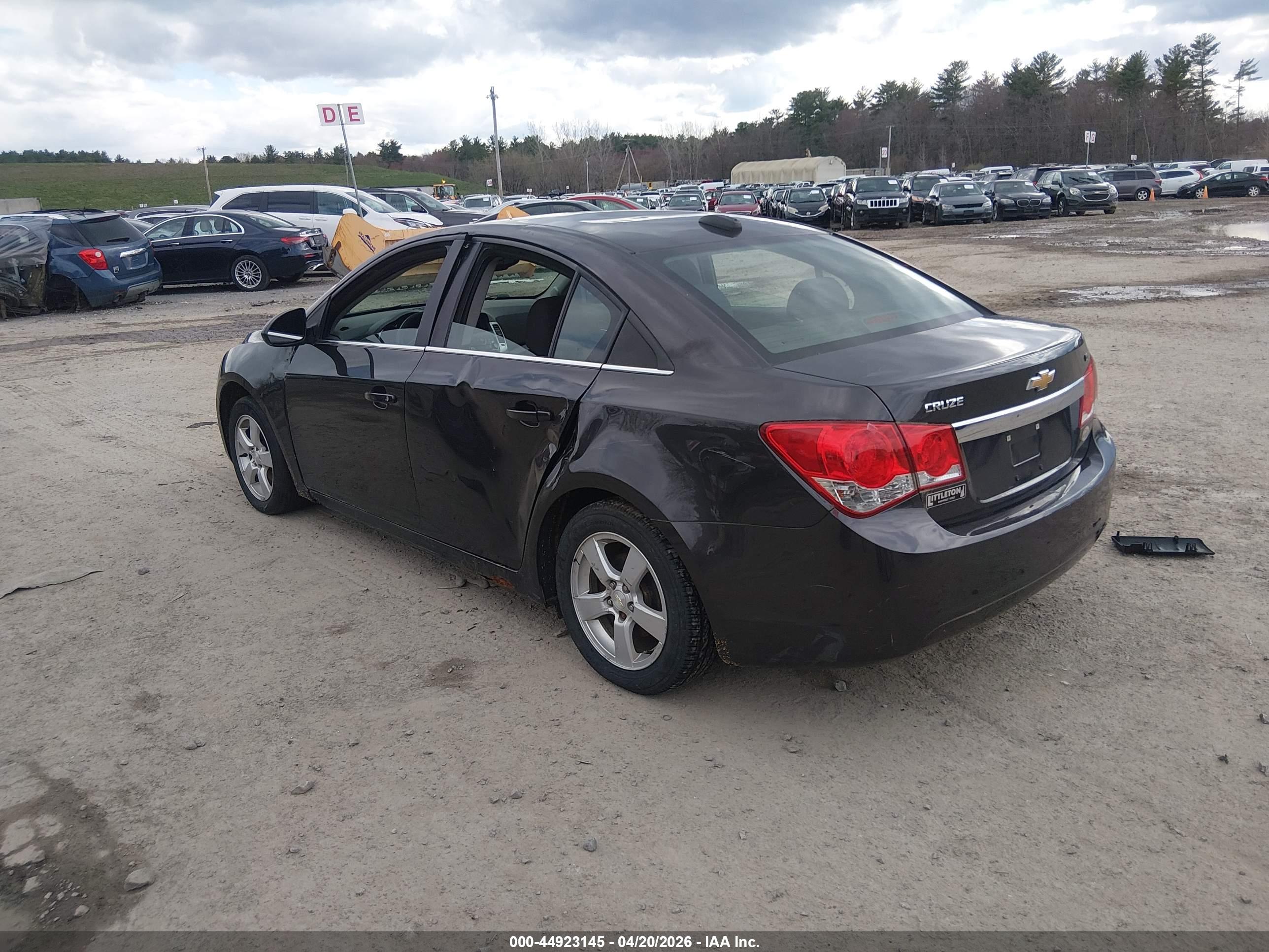 CHEVROLET CRUZE image 3
