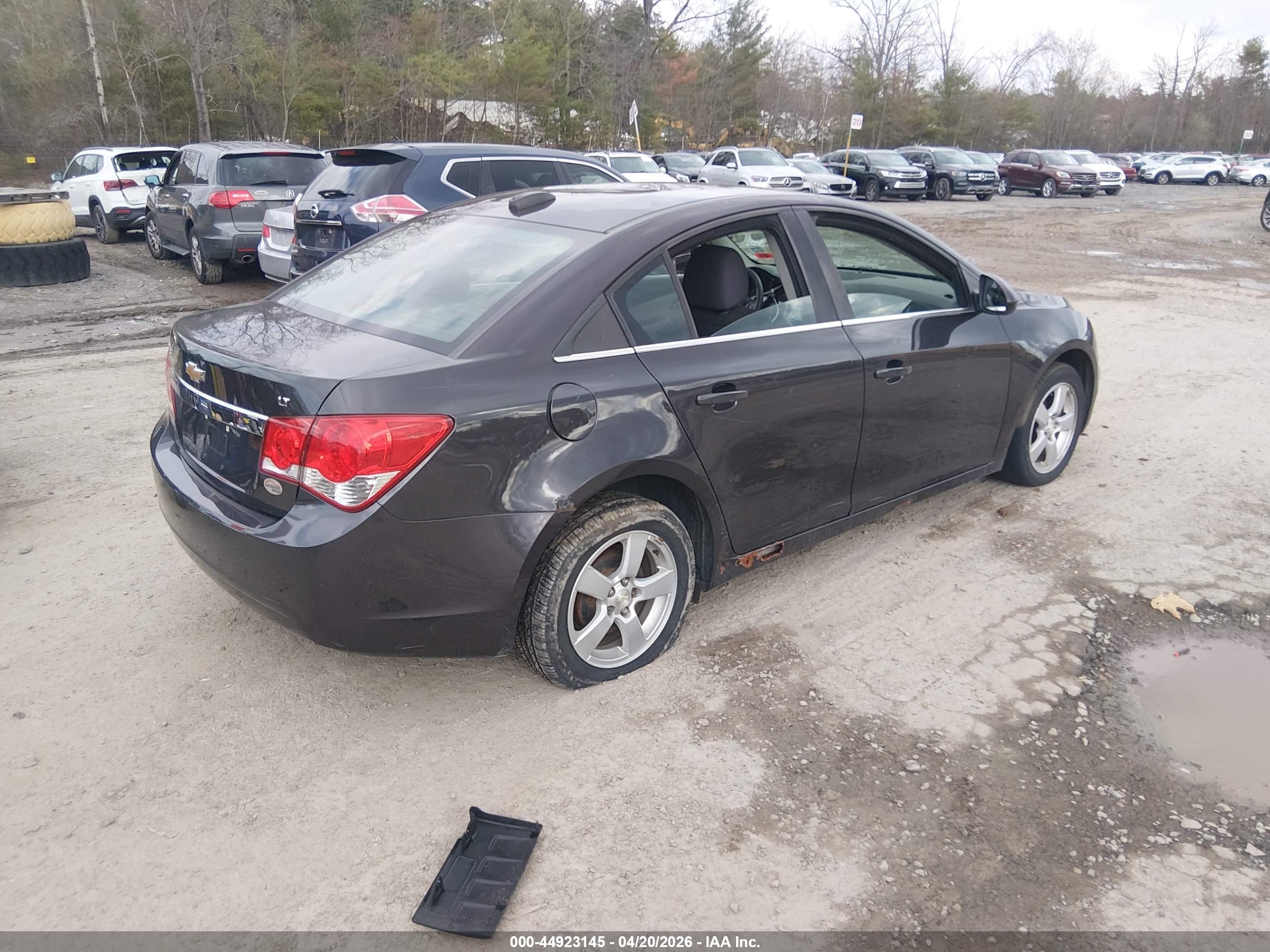 CHEVROLET CRUZE image 4