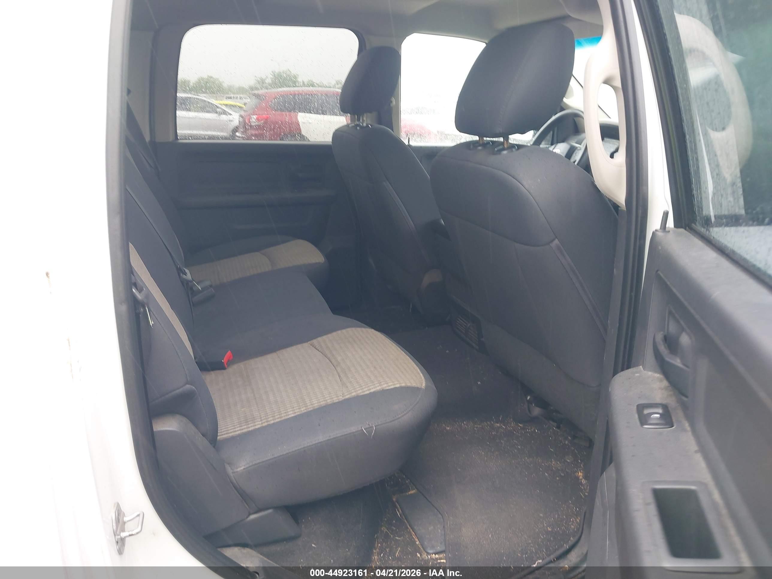 RAM 2500 image 8