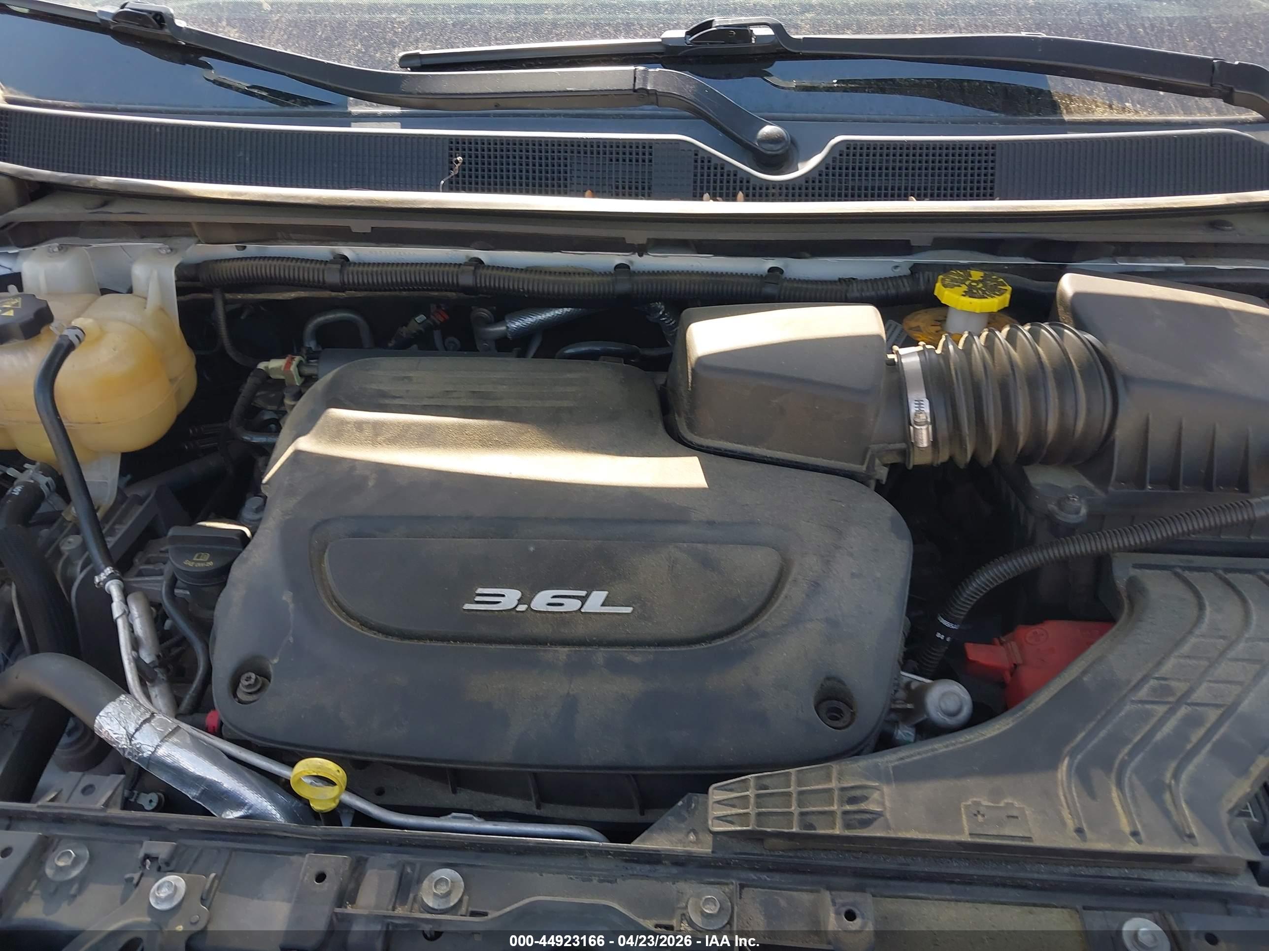 CHRYSLER PACIFICA image 10