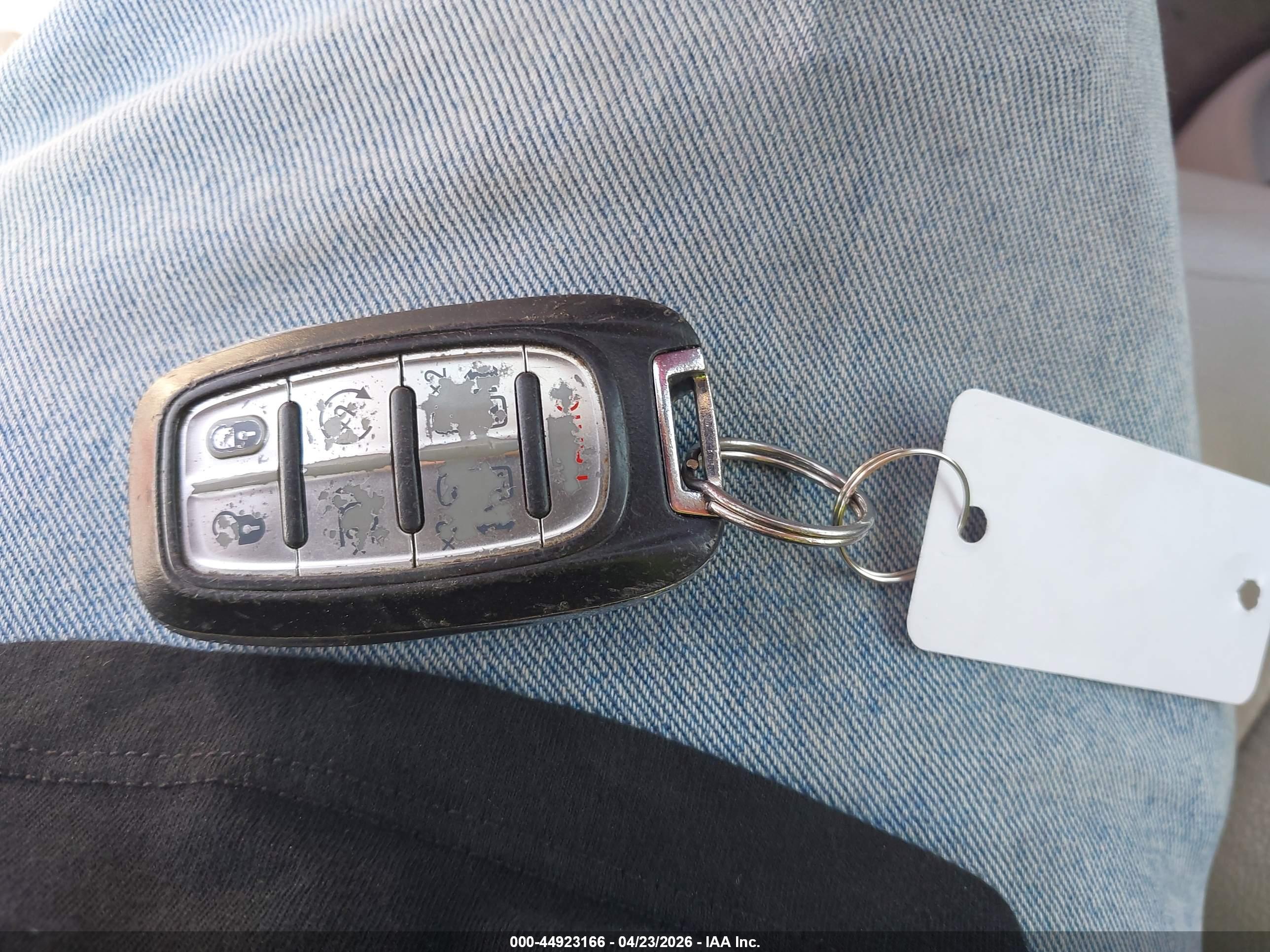 CHRYSLER PACIFICA image 11