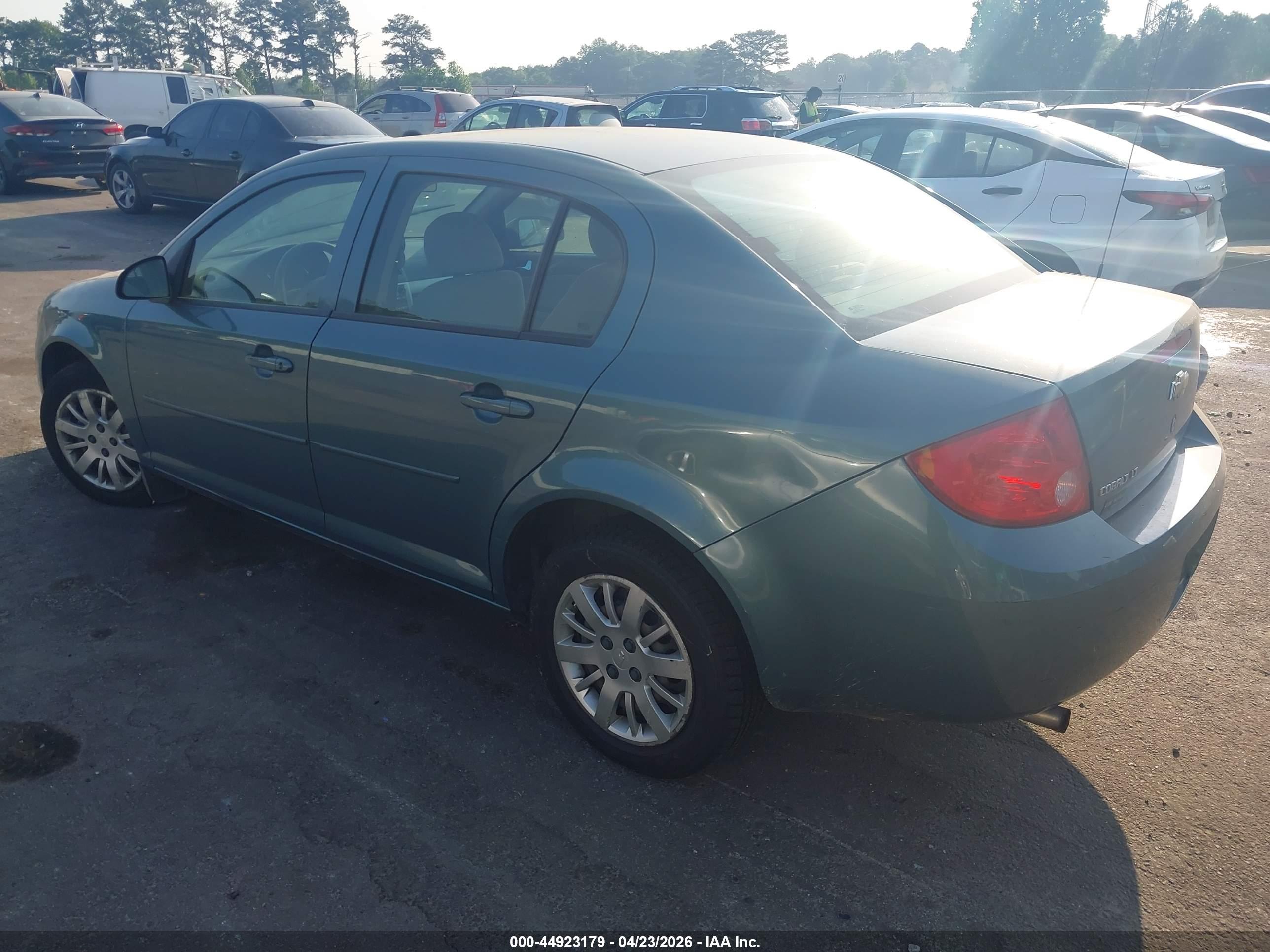 CHEVROLET COBALT image 3