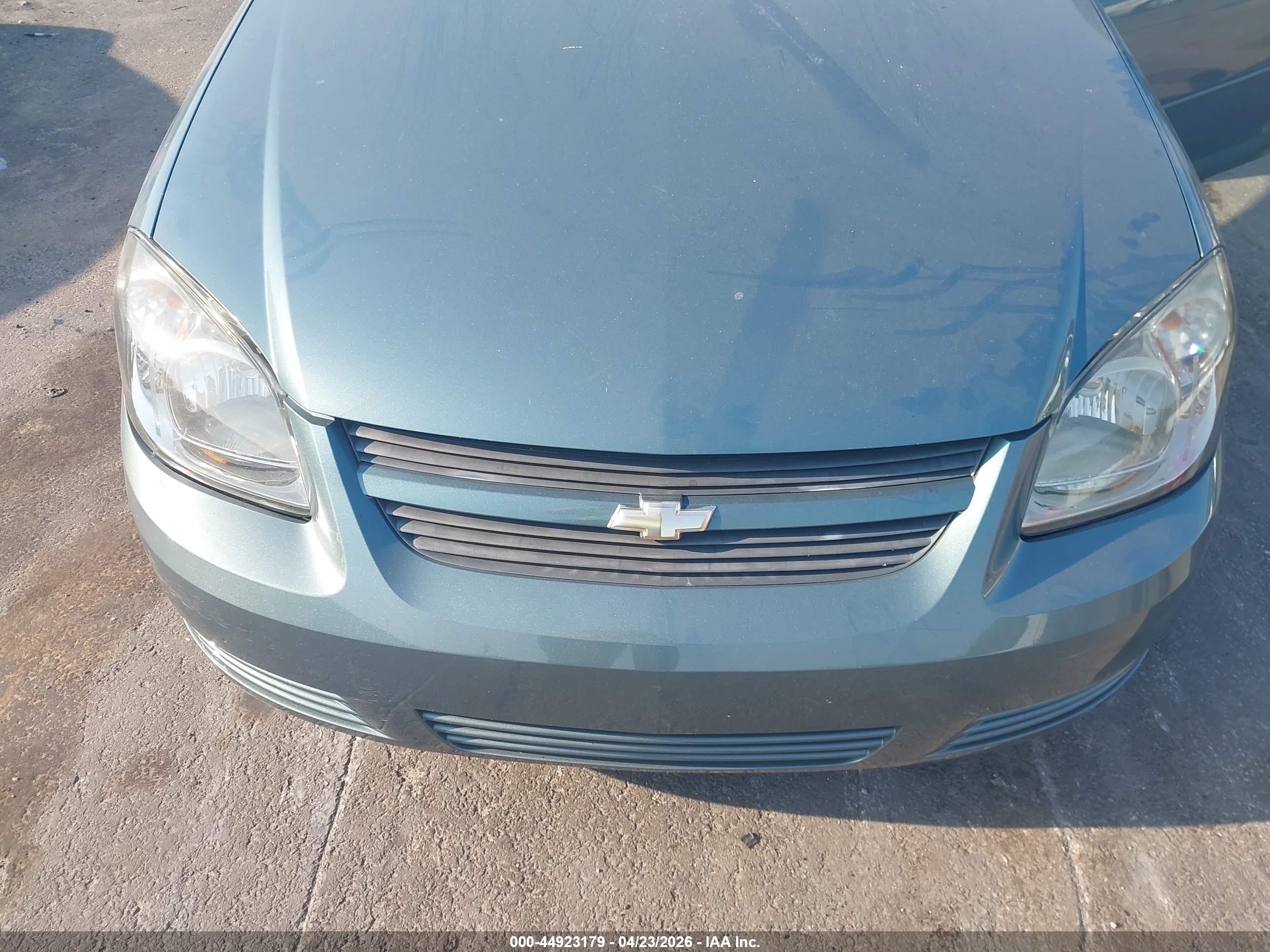 CHEVROLET COBALT image 6