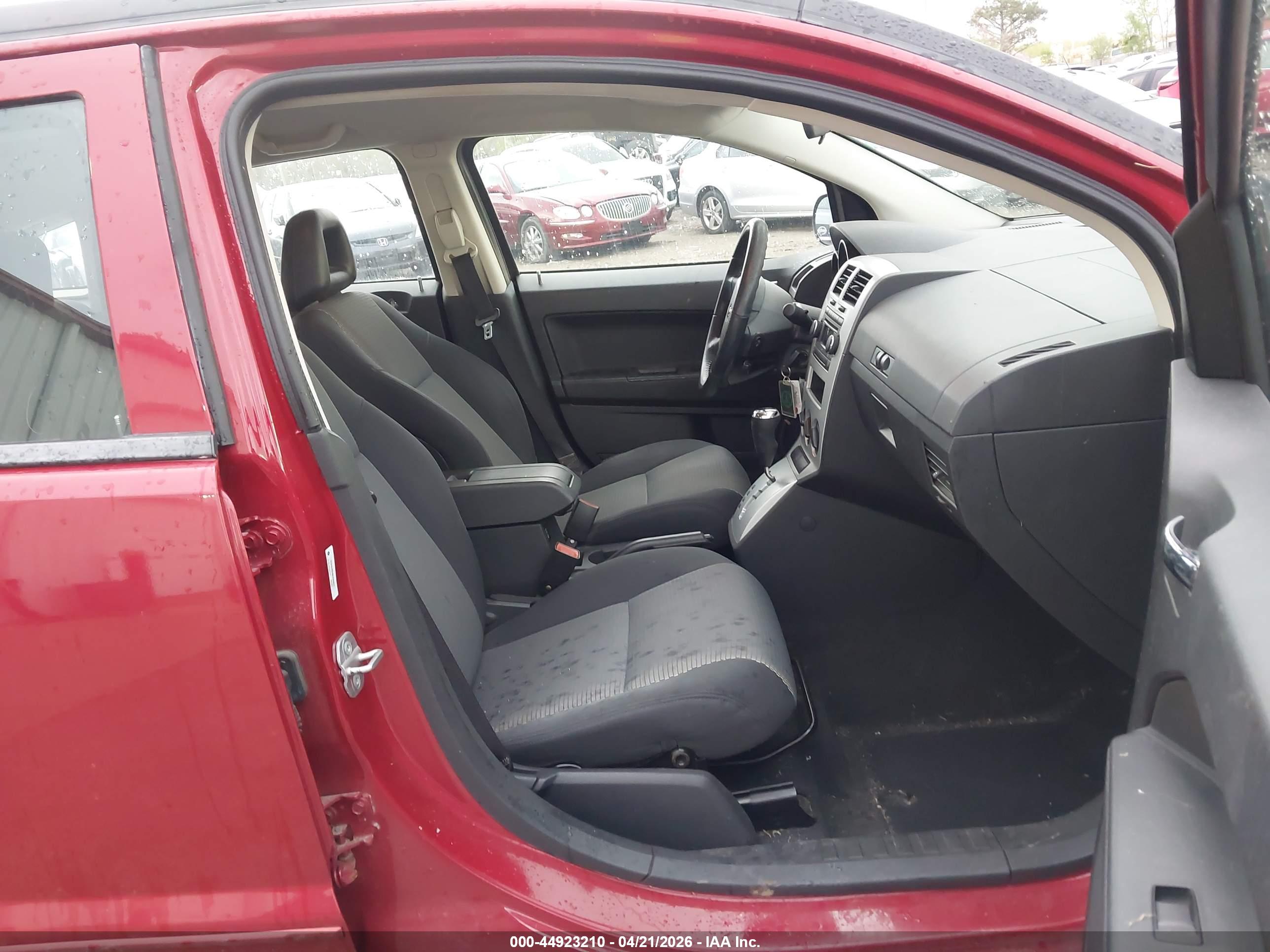 DODGE CALIBER image 5