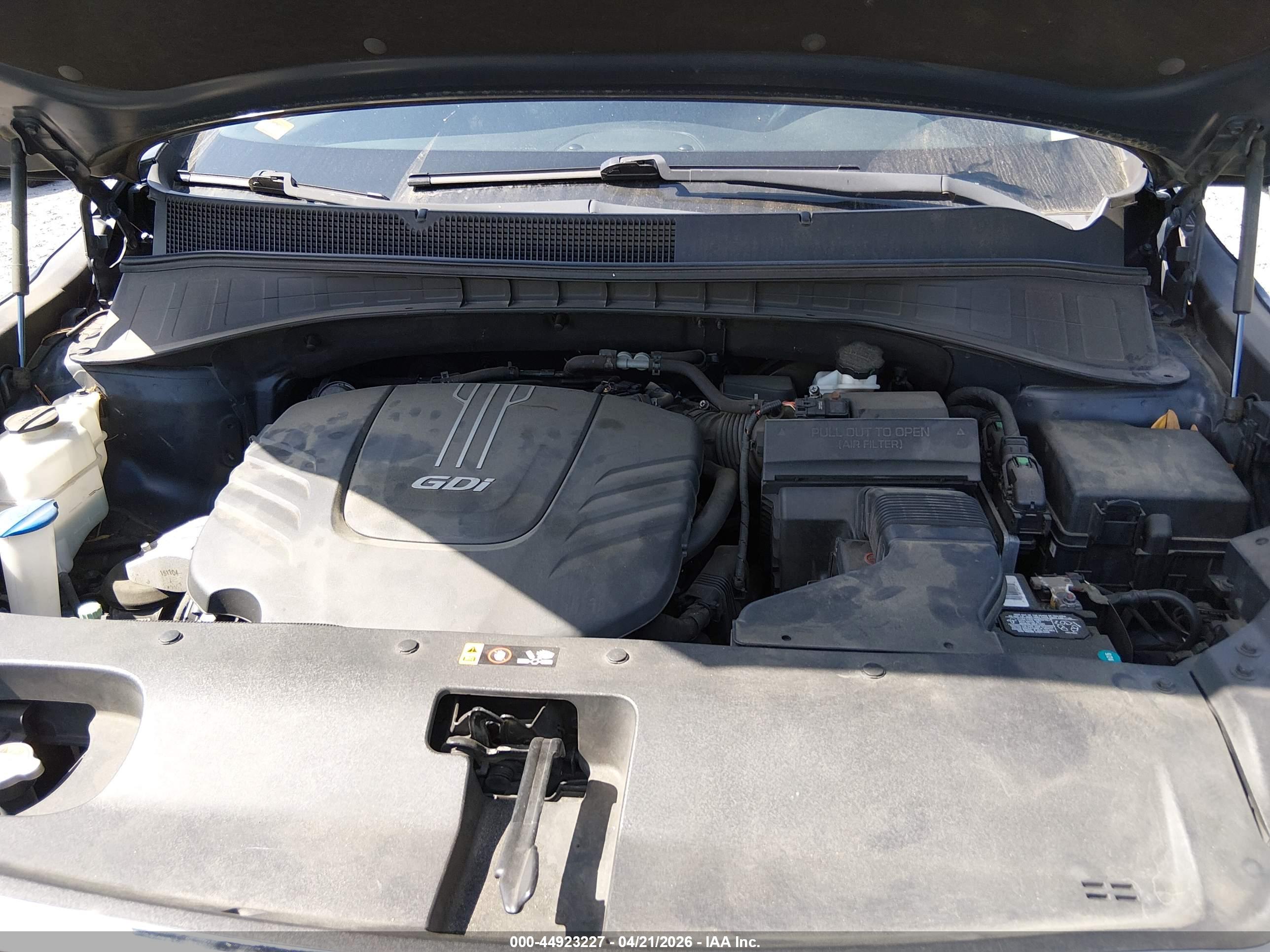 KIA SORENTO image 10