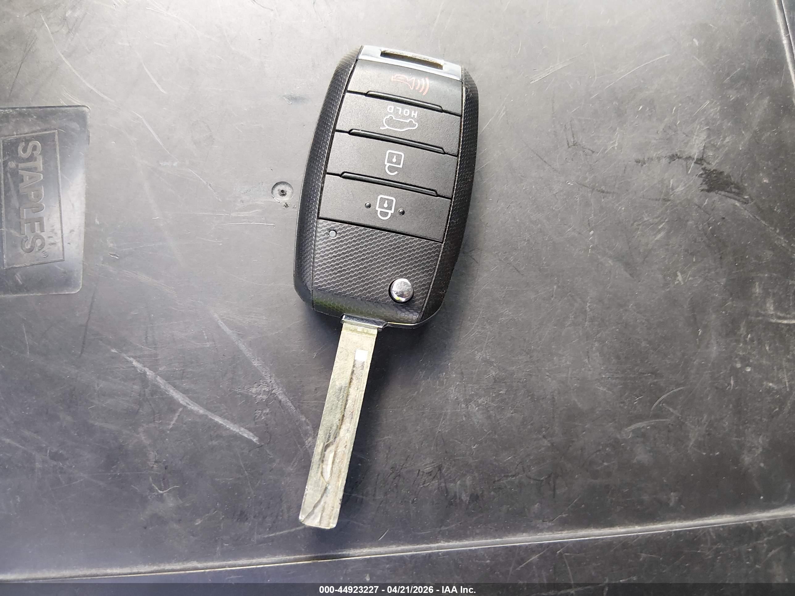 KIA SORENTO image 11