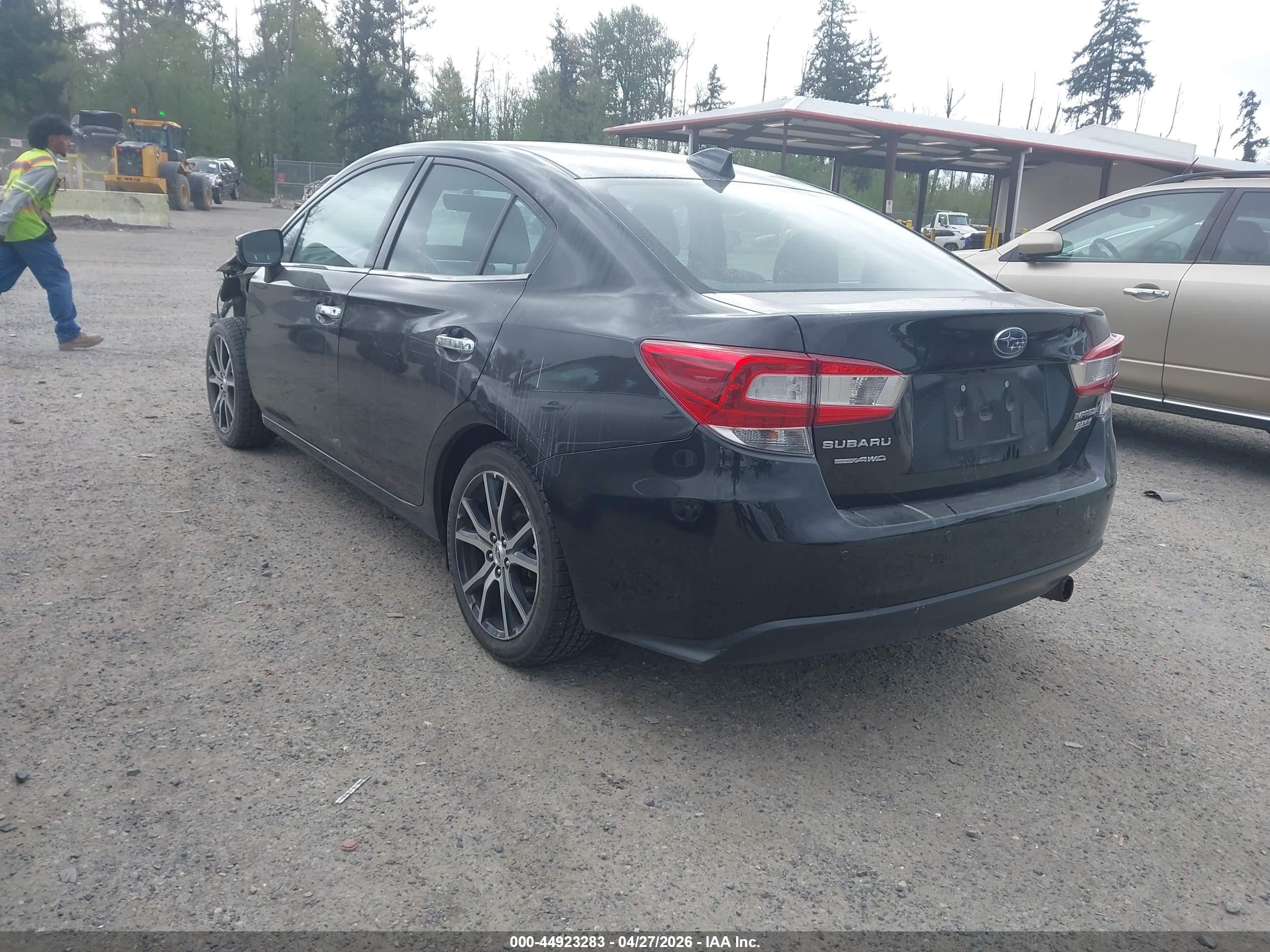 SUBARU IMPREZA image 3