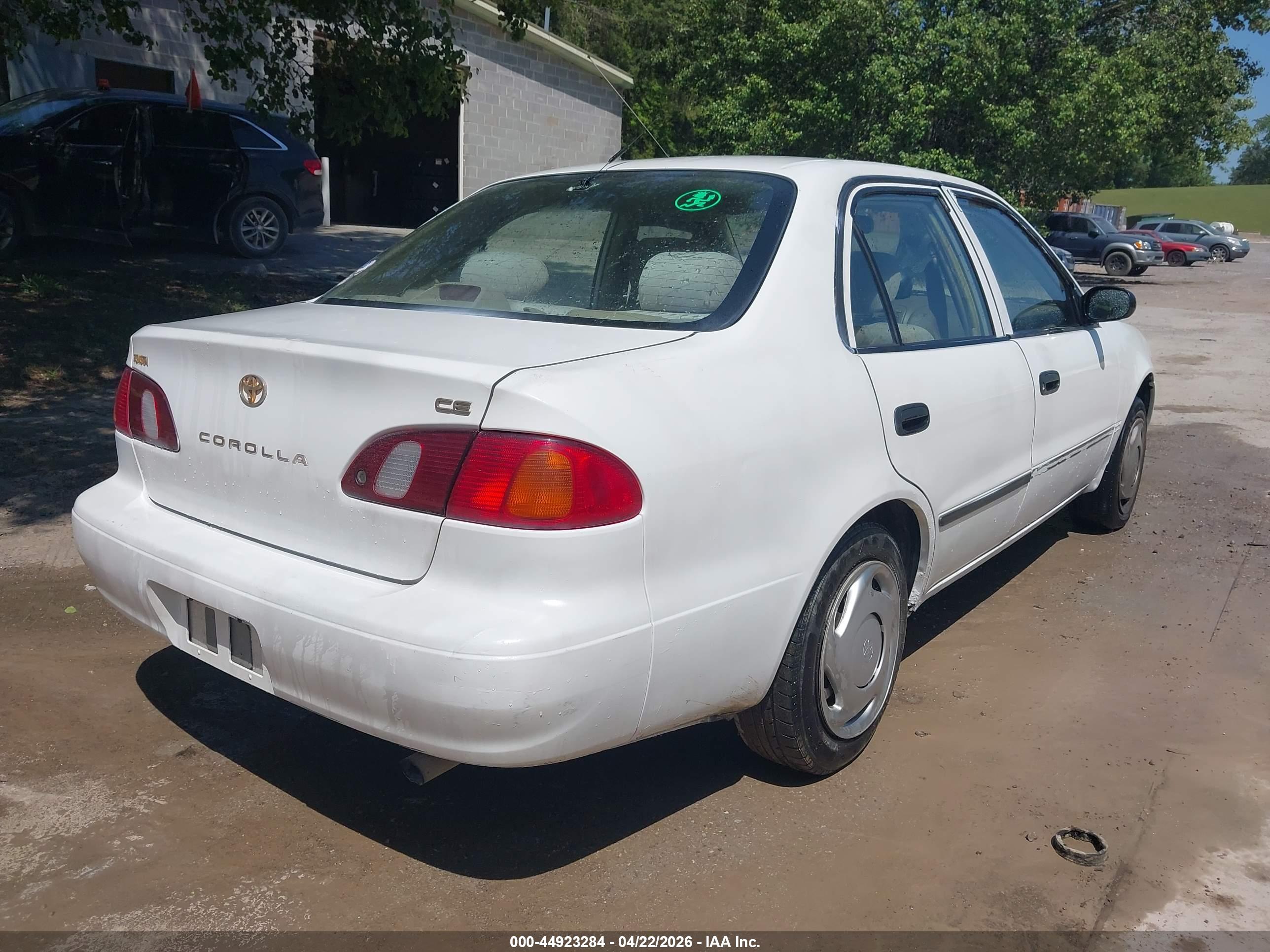 TOYOTA COROLLA image 4