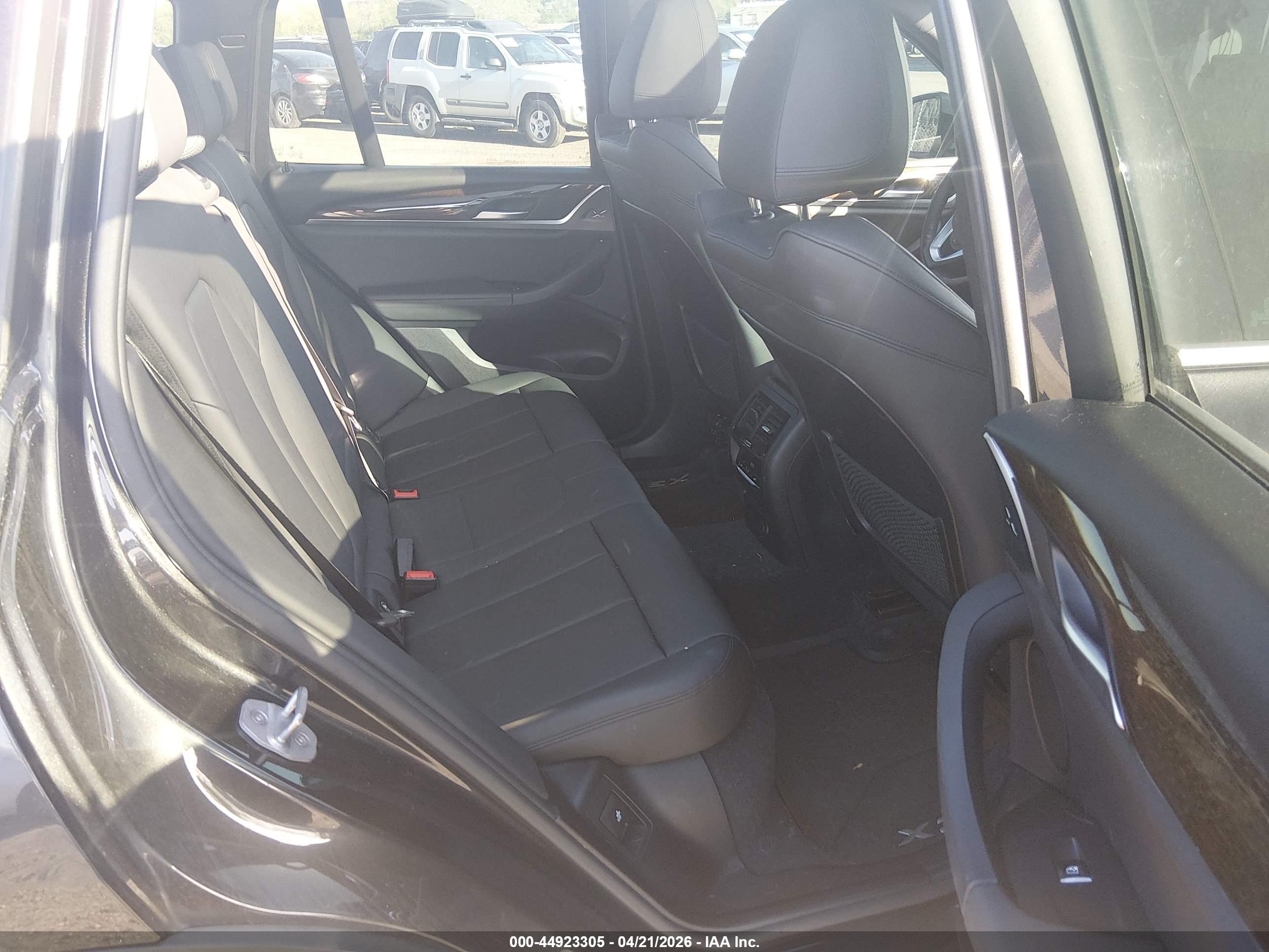 BMW X3 image 8