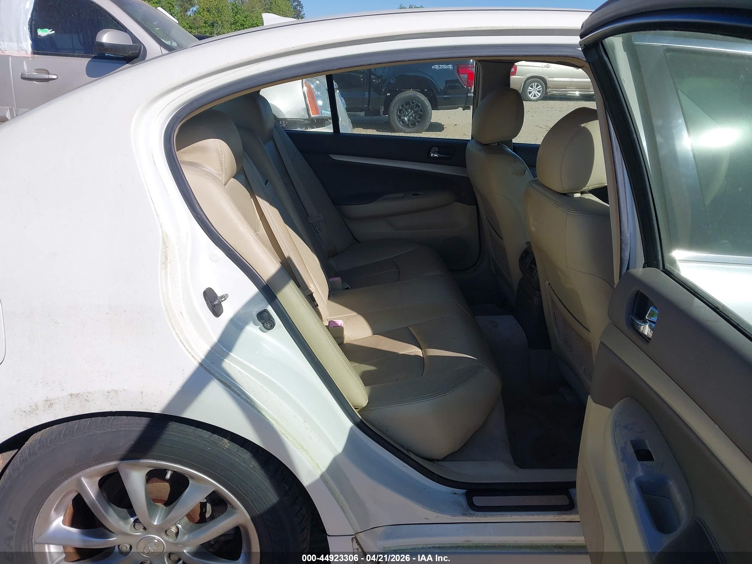 INFINITI G35 image 8