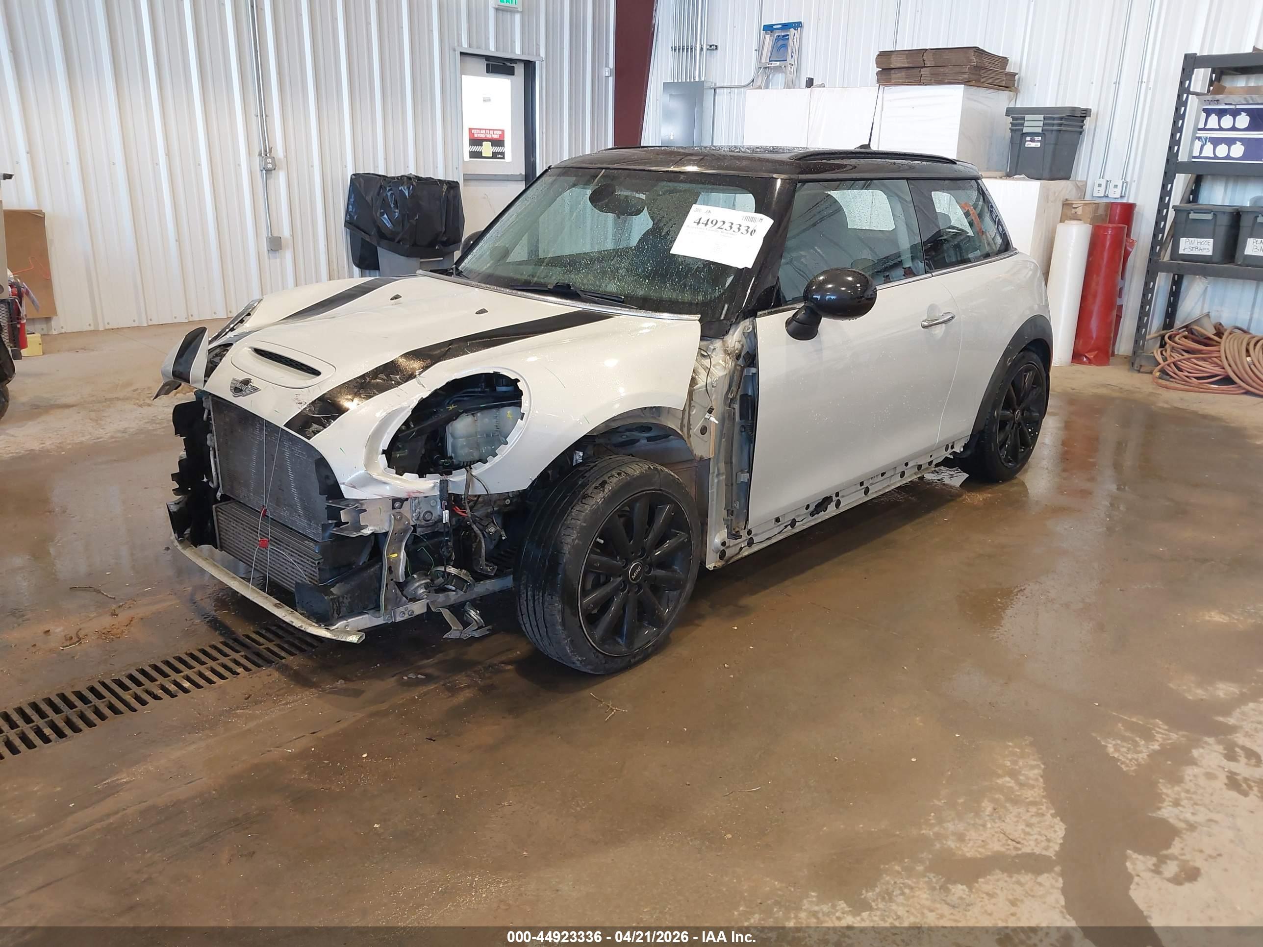 MINI HARDTOP image 2