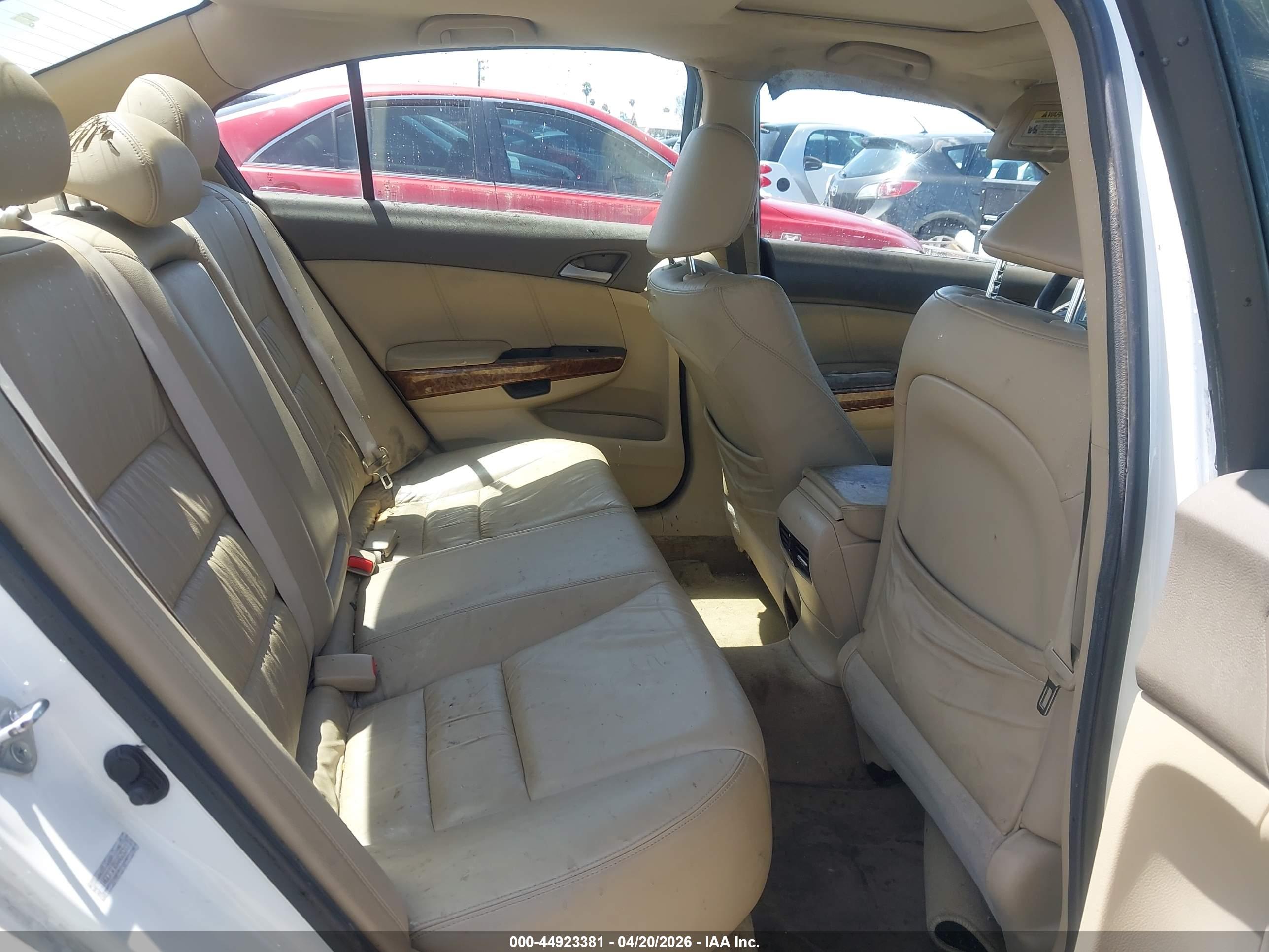HONDA ACCORD image 8