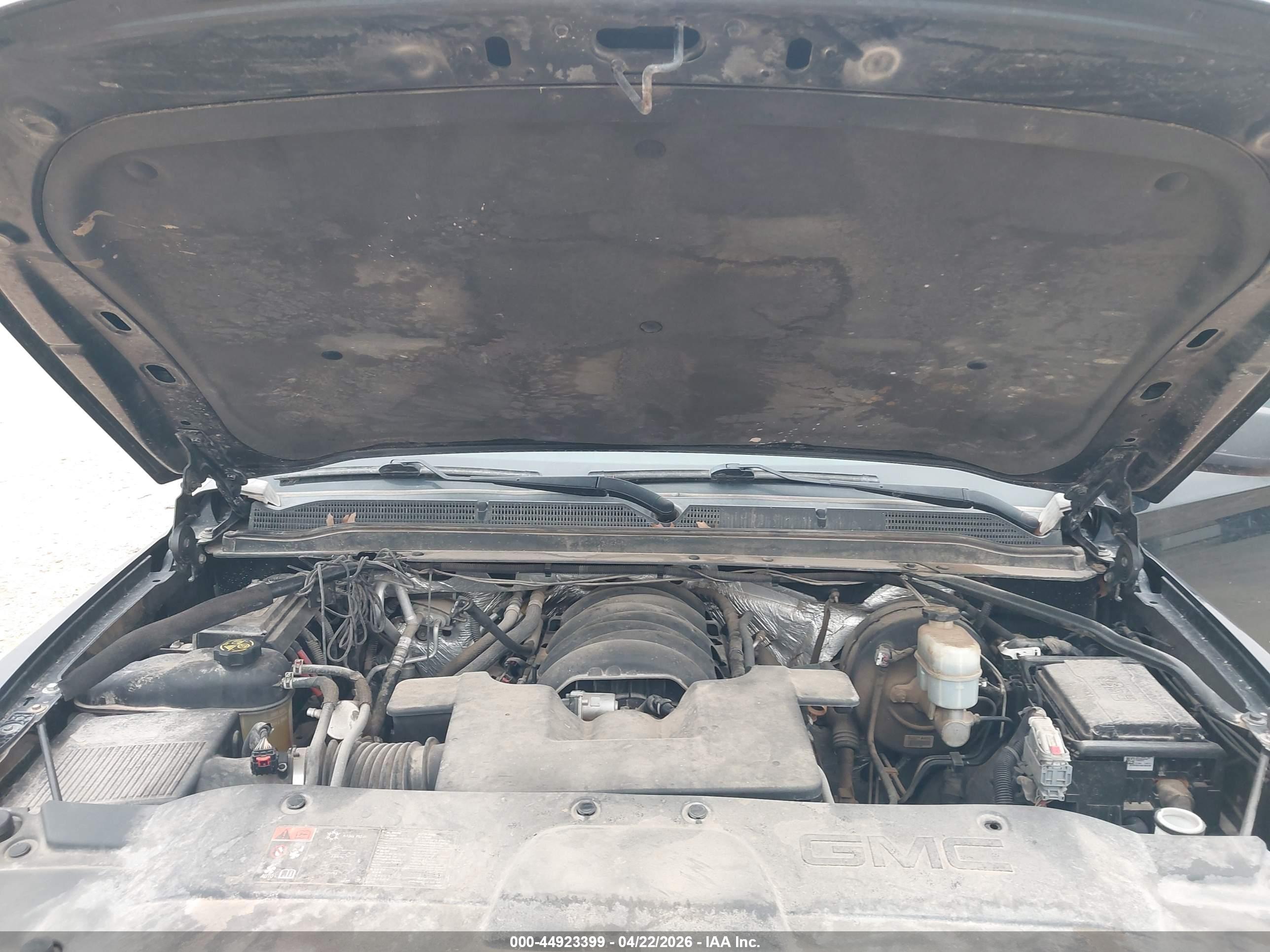 GMC YUKON image 10