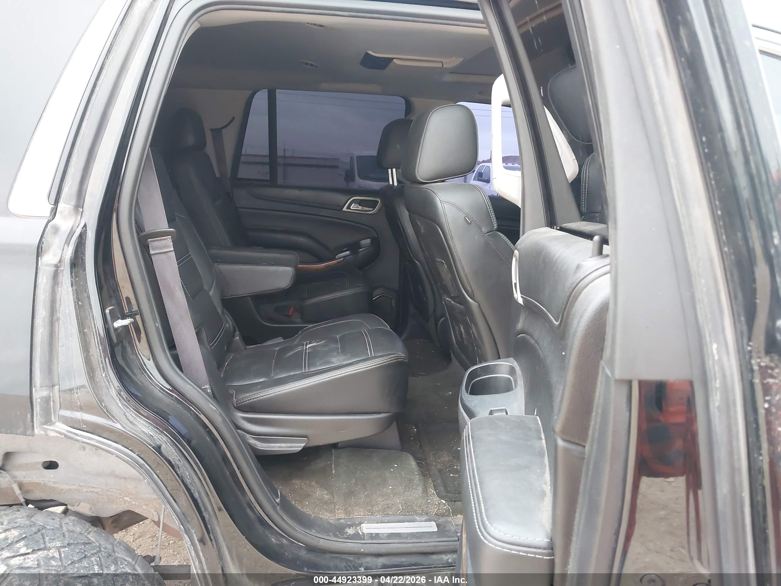 GMC YUKON image 8