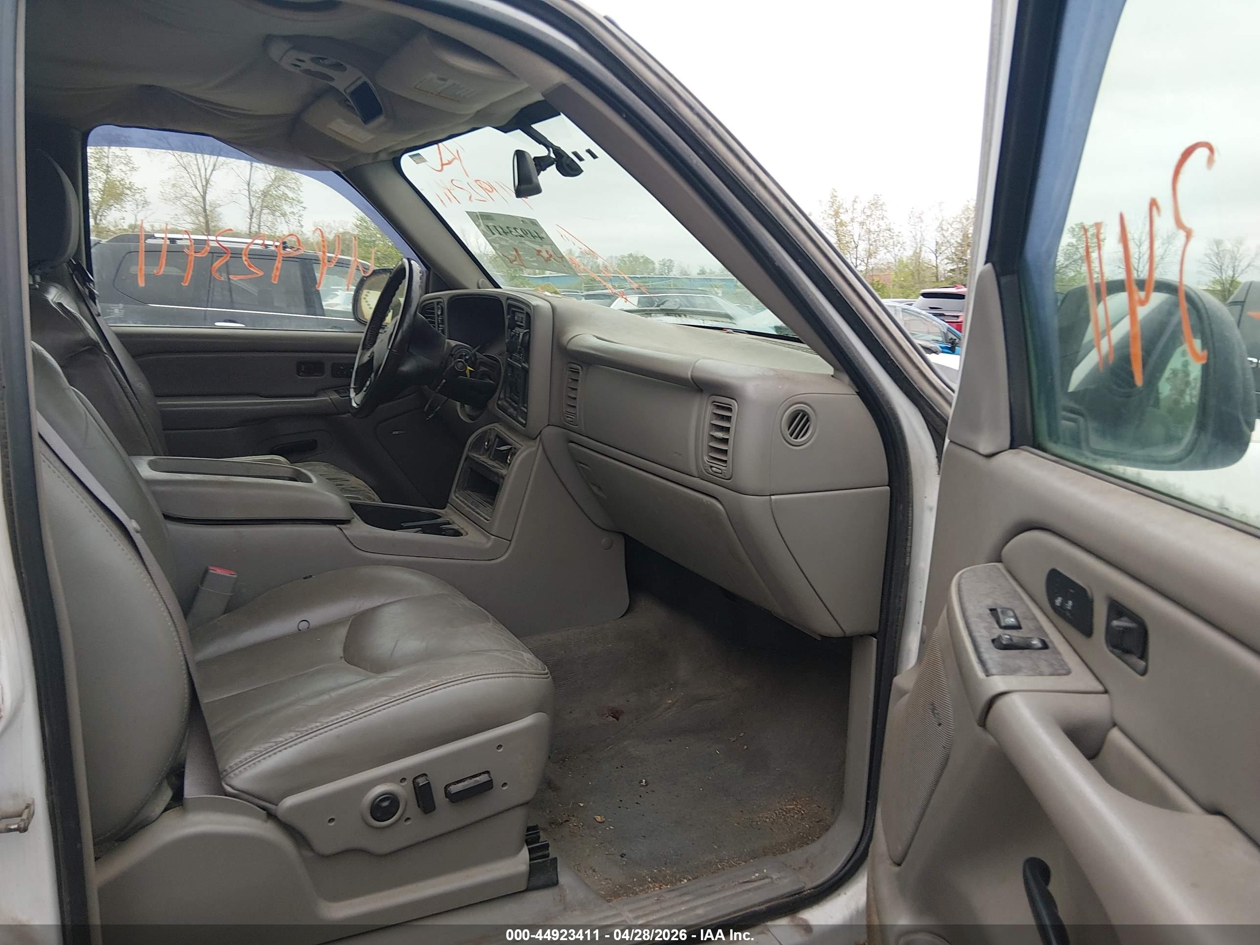 GMC SIERRA image 5