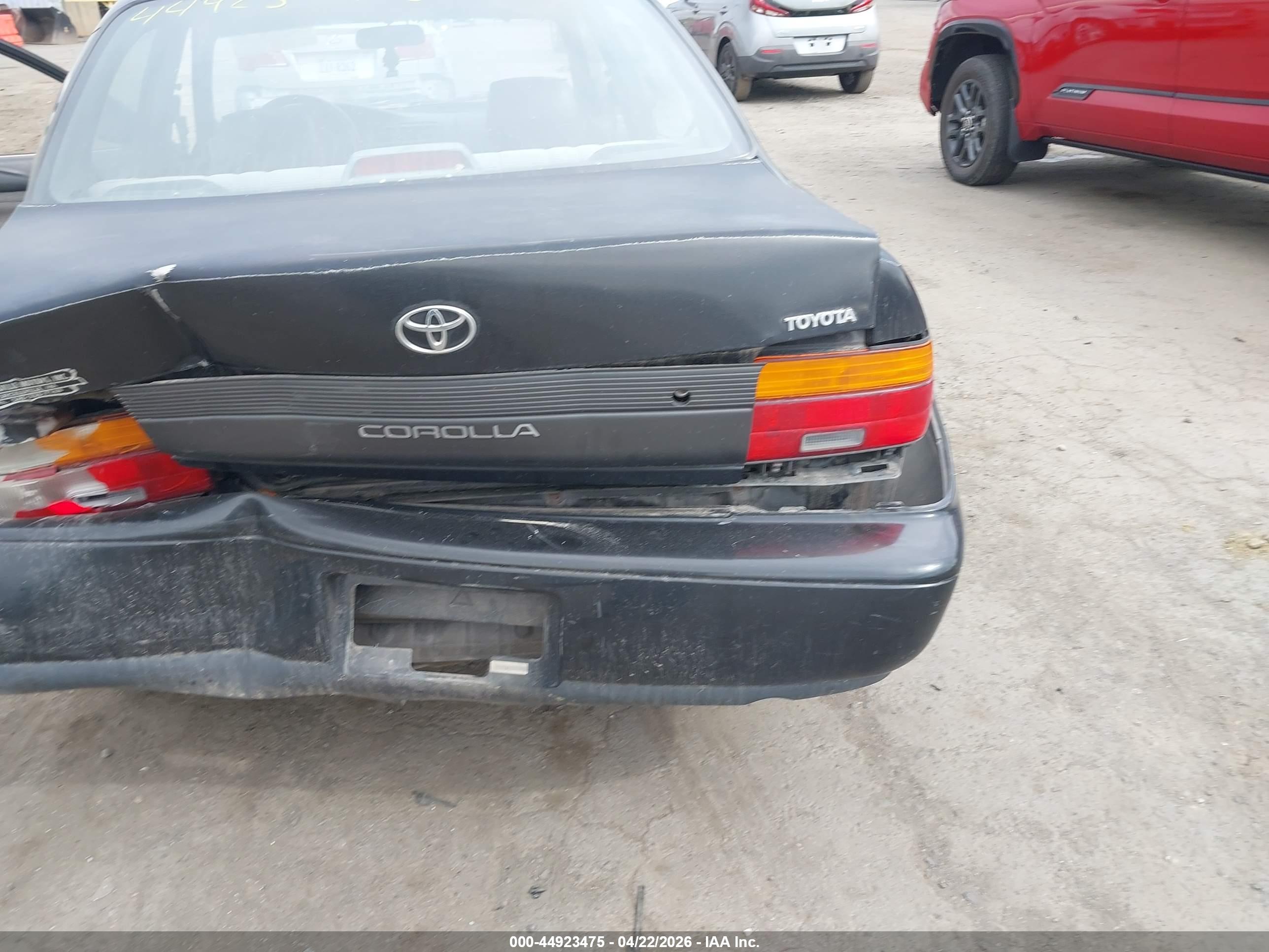 TOYOTA COROLLA image 6