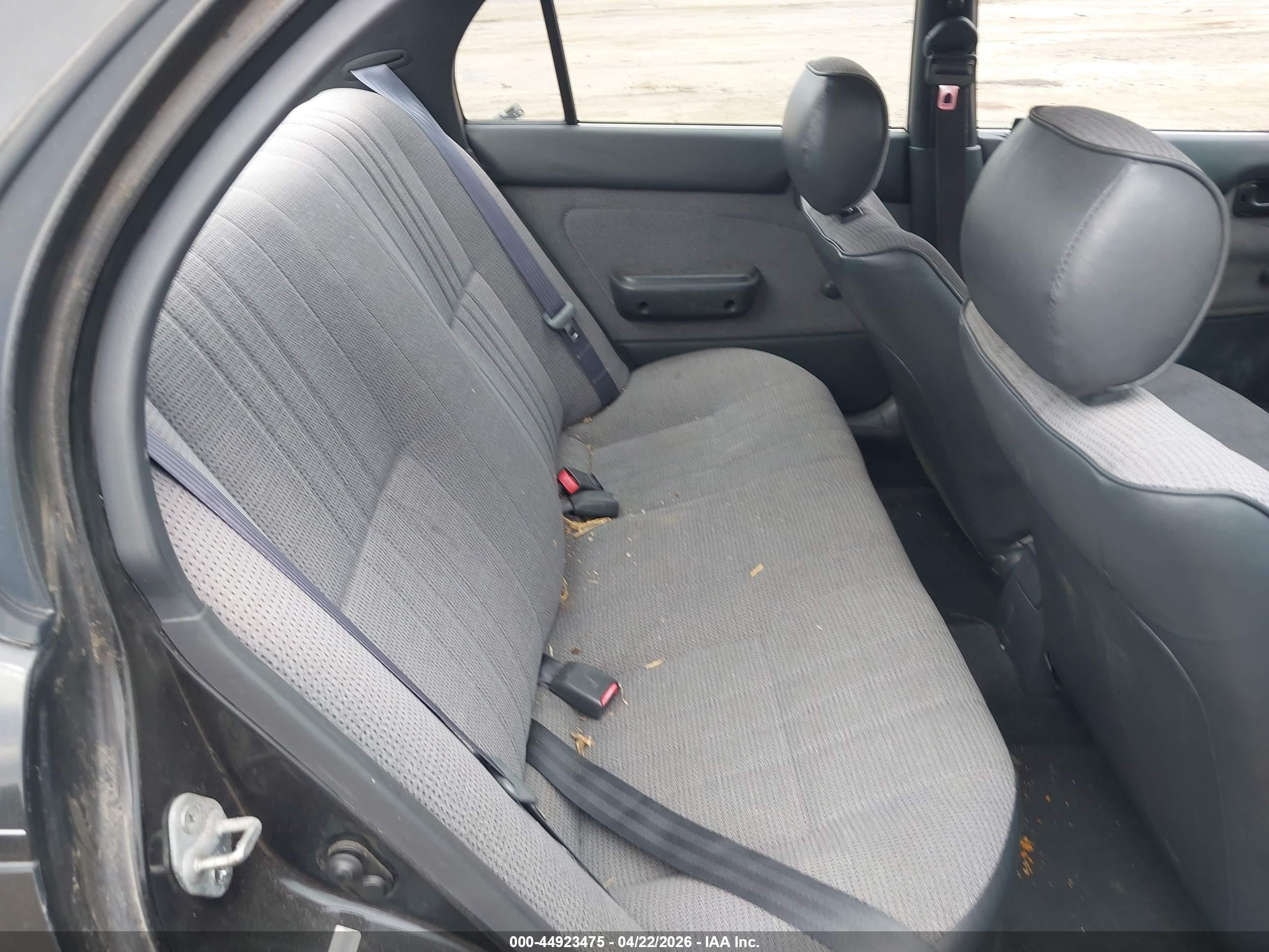 TOYOTA COROLLA image 8