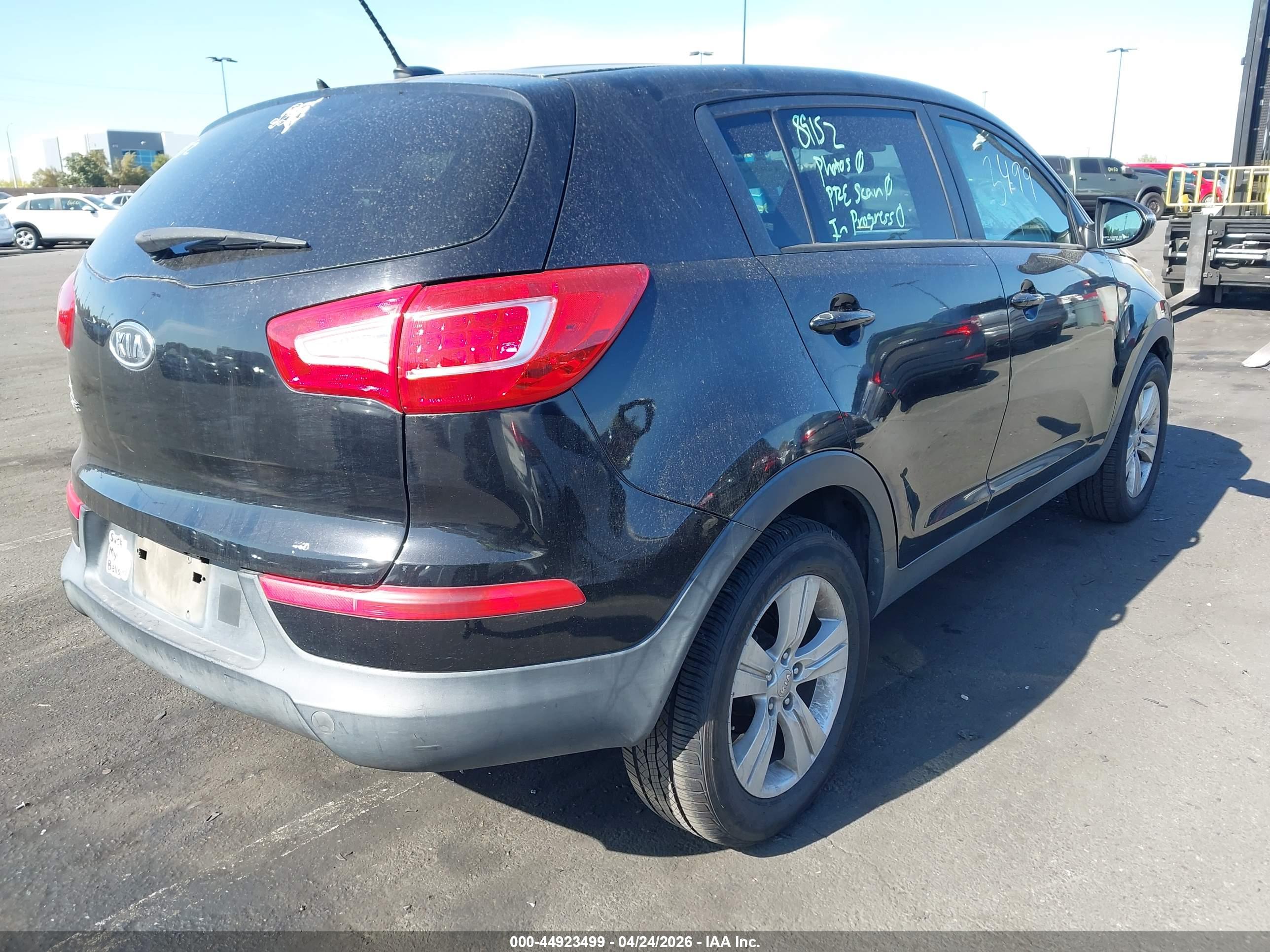 KIA SPORTAGE image 4