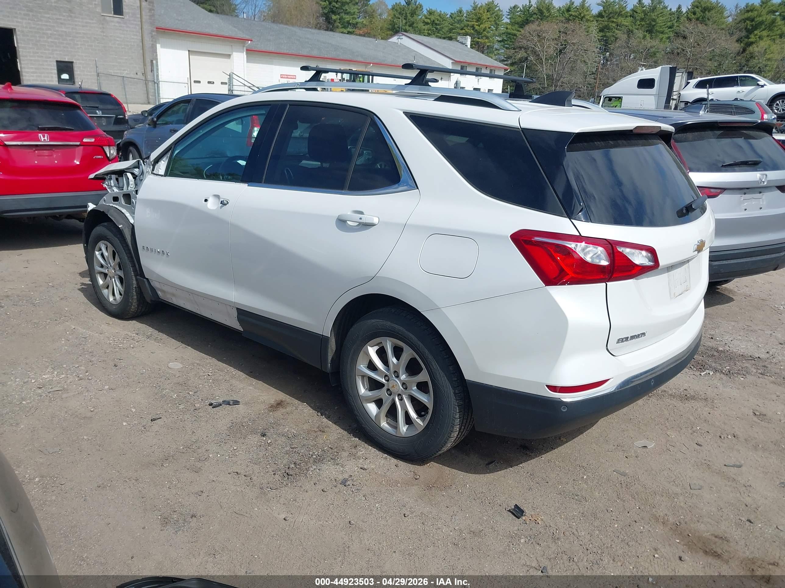 CHEVROLET EQUINOX image 3