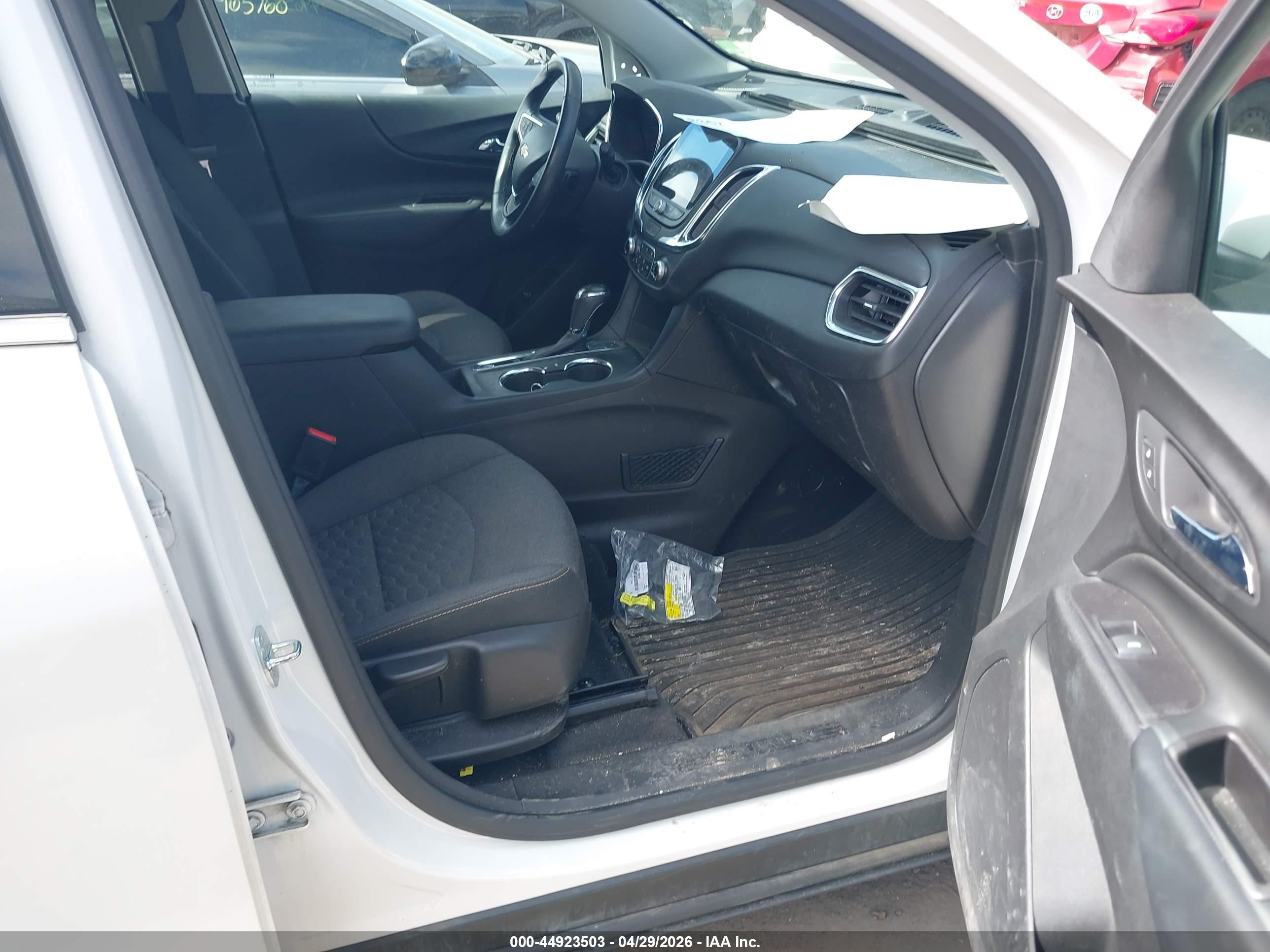 CHEVROLET EQUINOX image 5