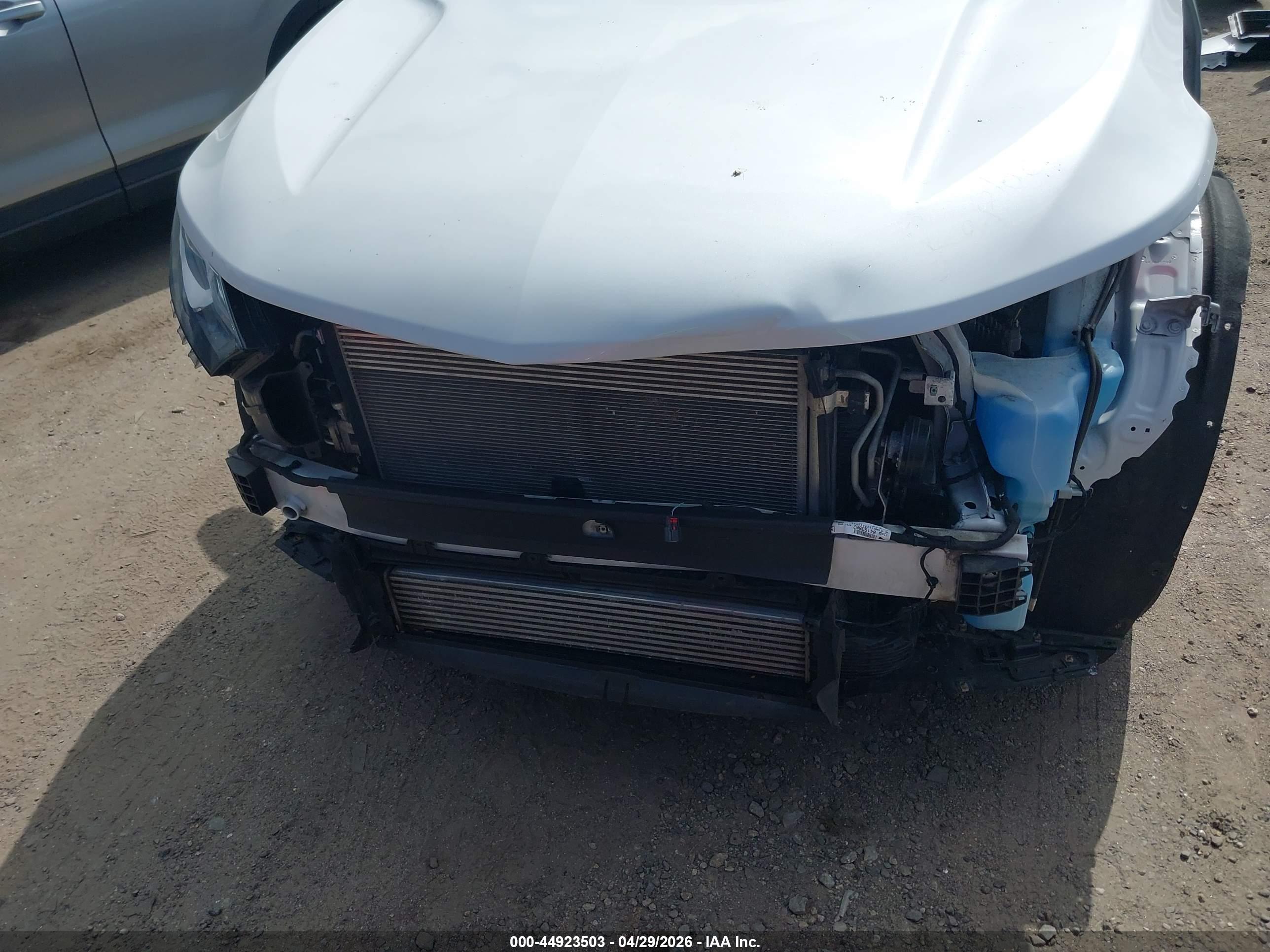 CHEVROLET EQUINOX image 6