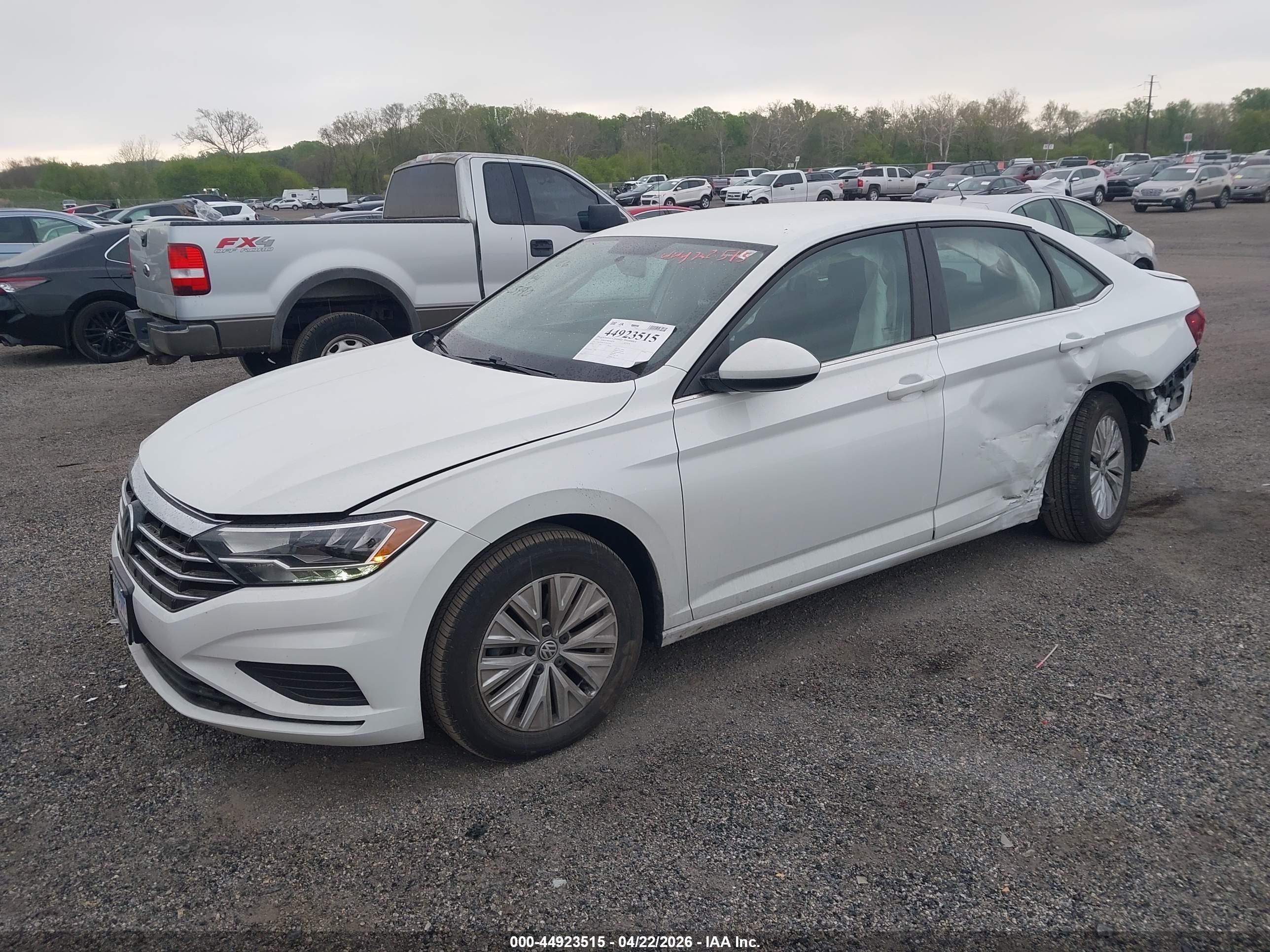 VOLKSWAGEN JETTA image 2