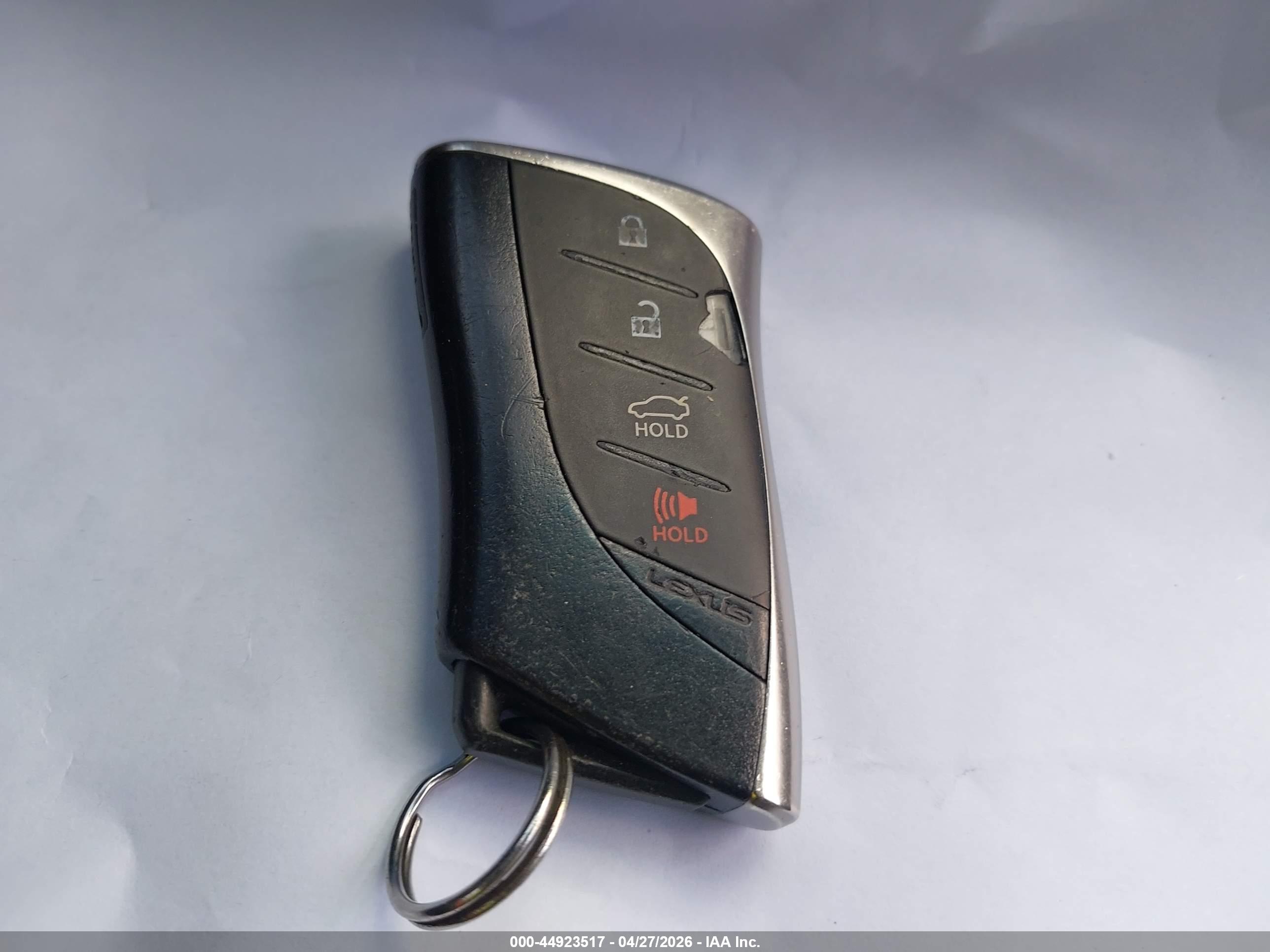 LEXUS ES image 11