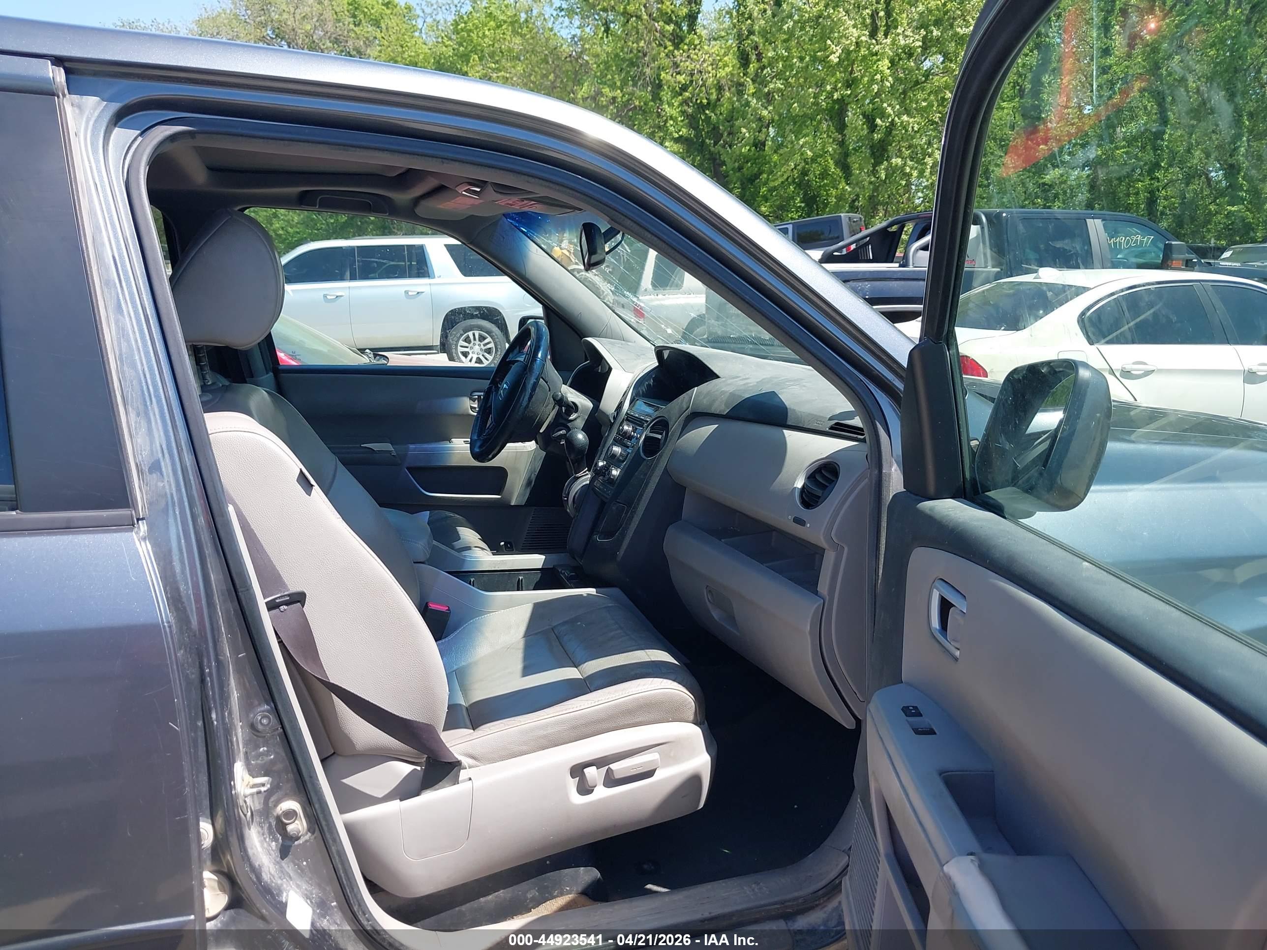 HONDA PILOT image 5