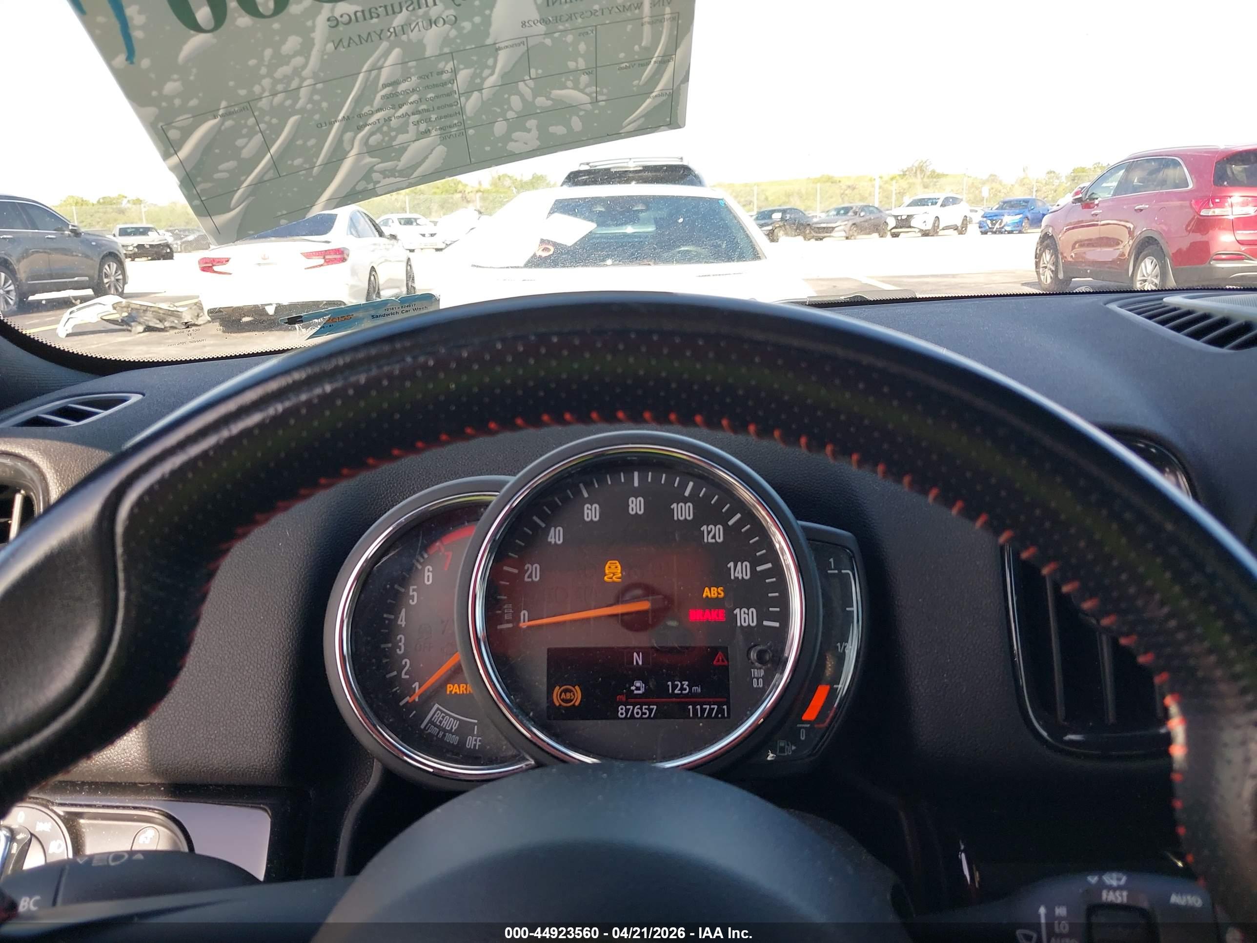 MINI COUNTRYMAN image 7