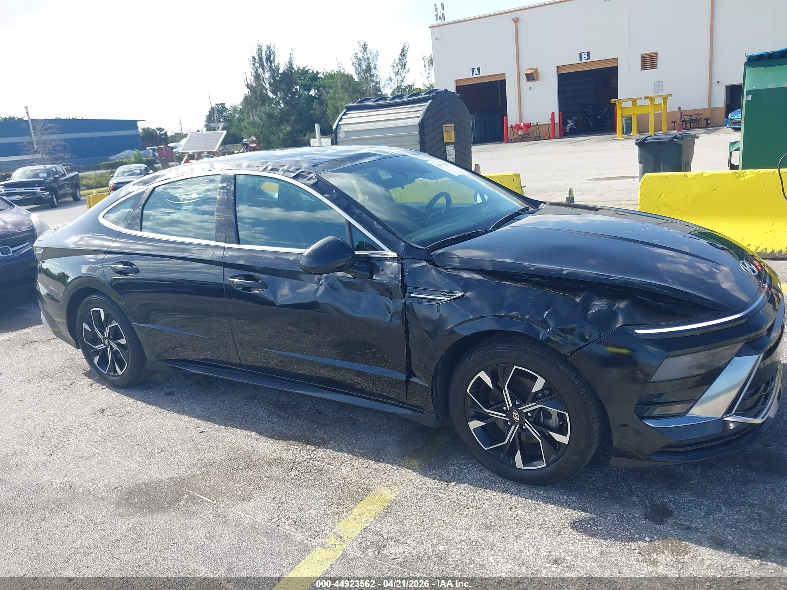 HYUNDAI SONATA image 6