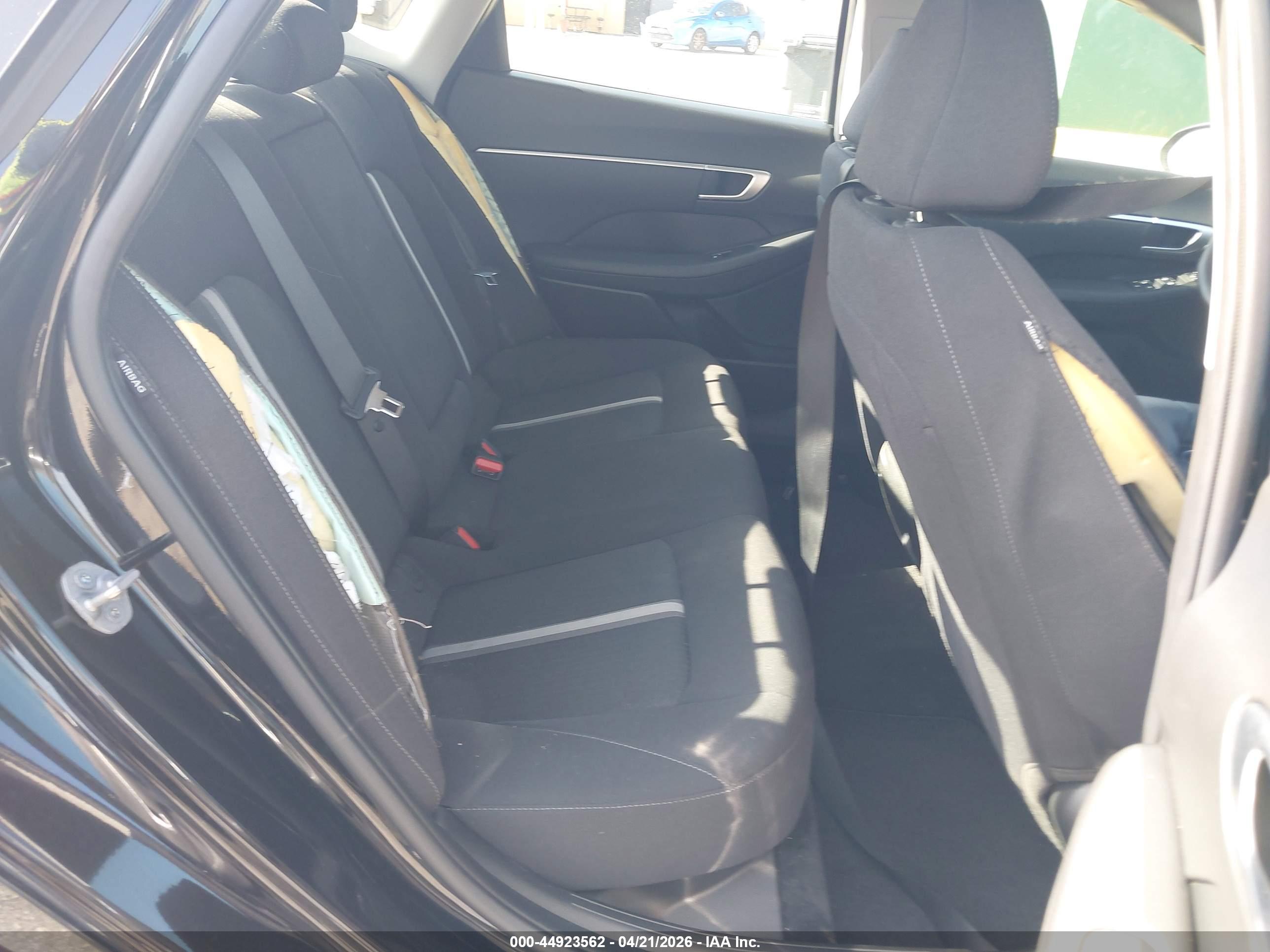 HYUNDAI SONATA image 8