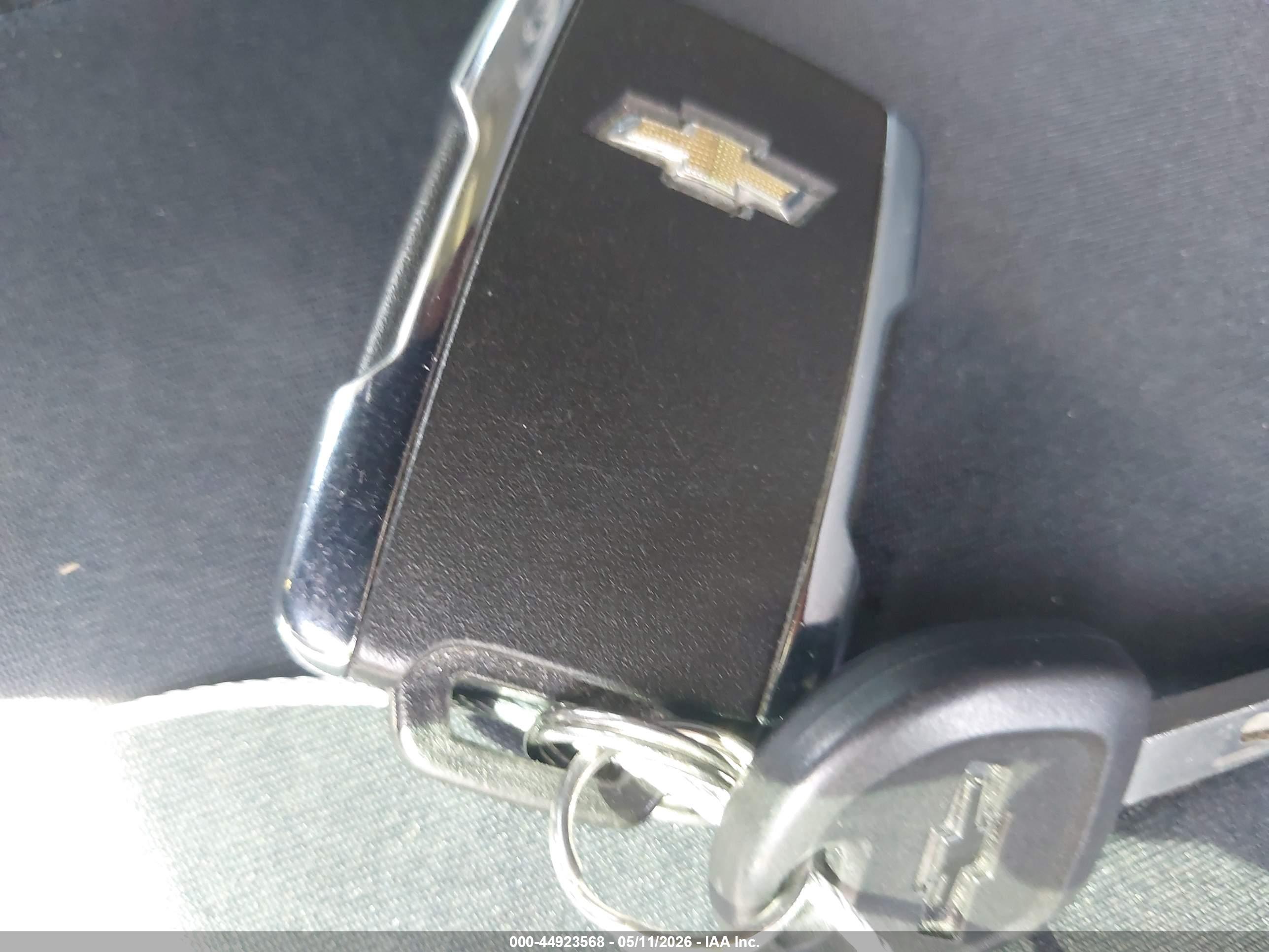 CHEVROLET COLORADO image 11