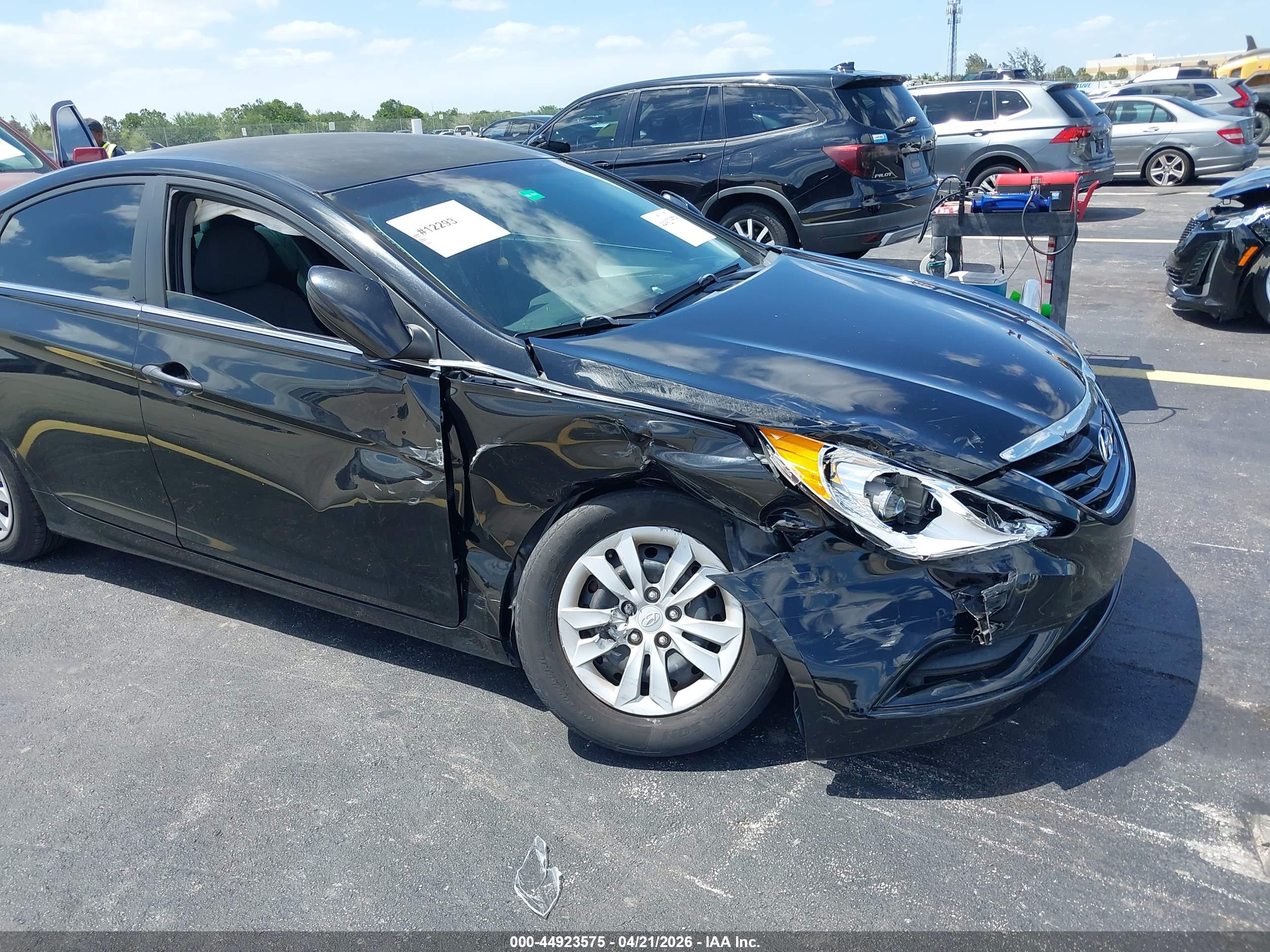 HYUNDAI SONATA image 6
