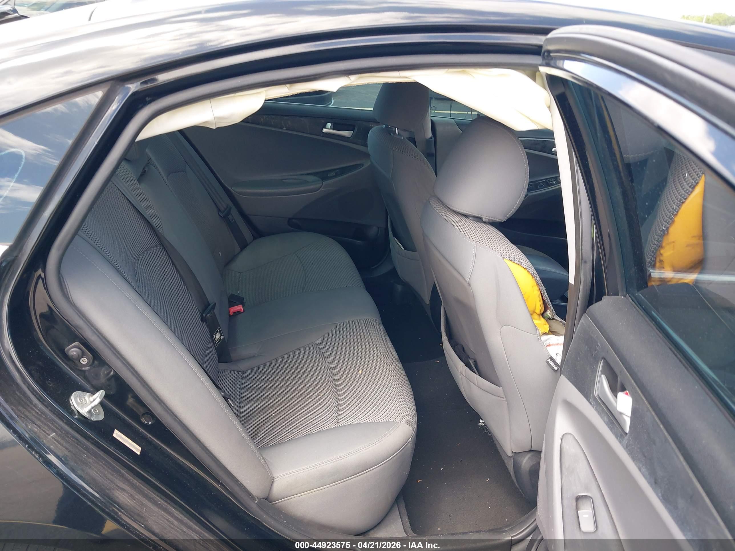 HYUNDAI SONATA image 8
