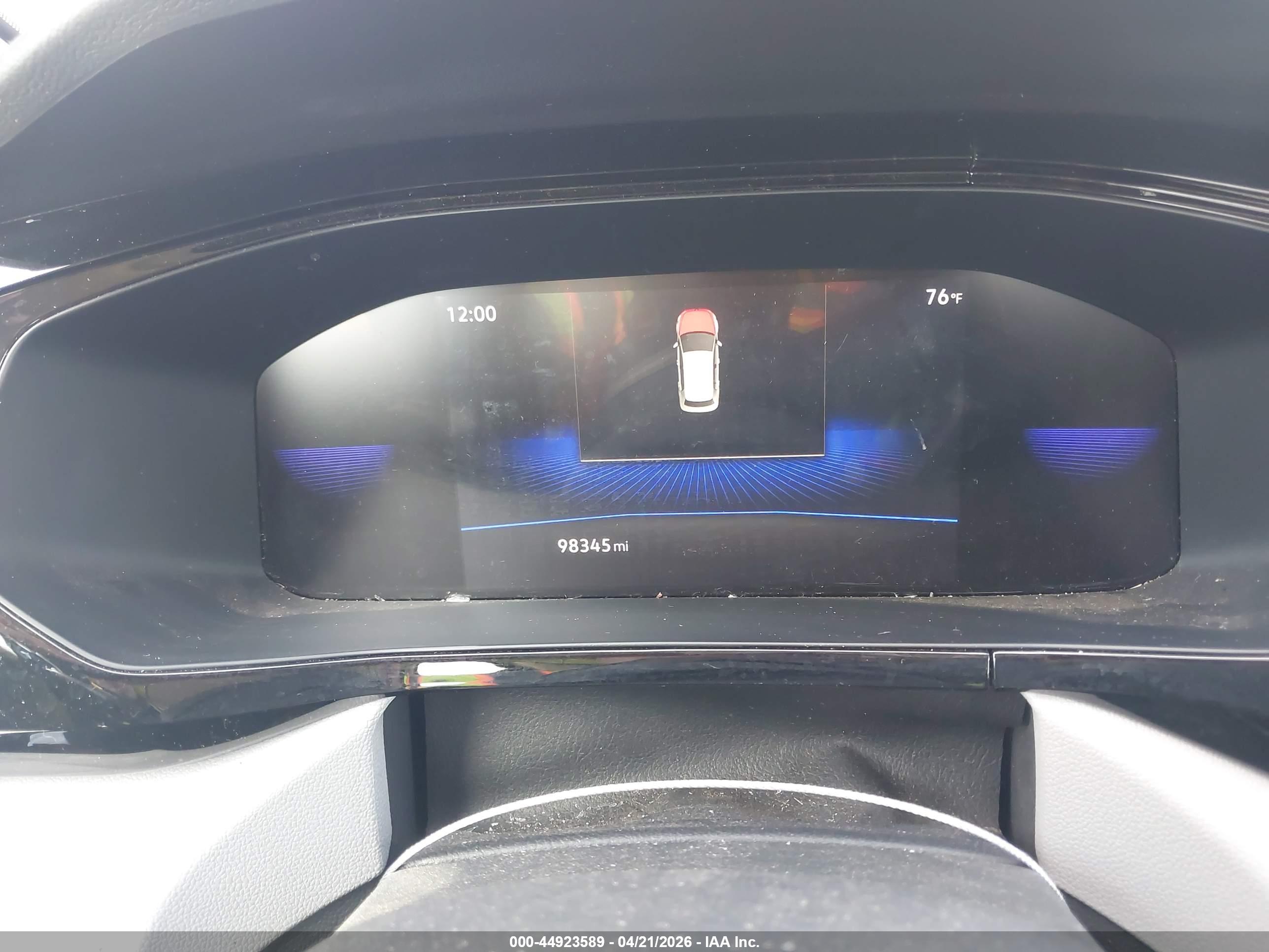 VOLKSWAGEN TAOS image 7