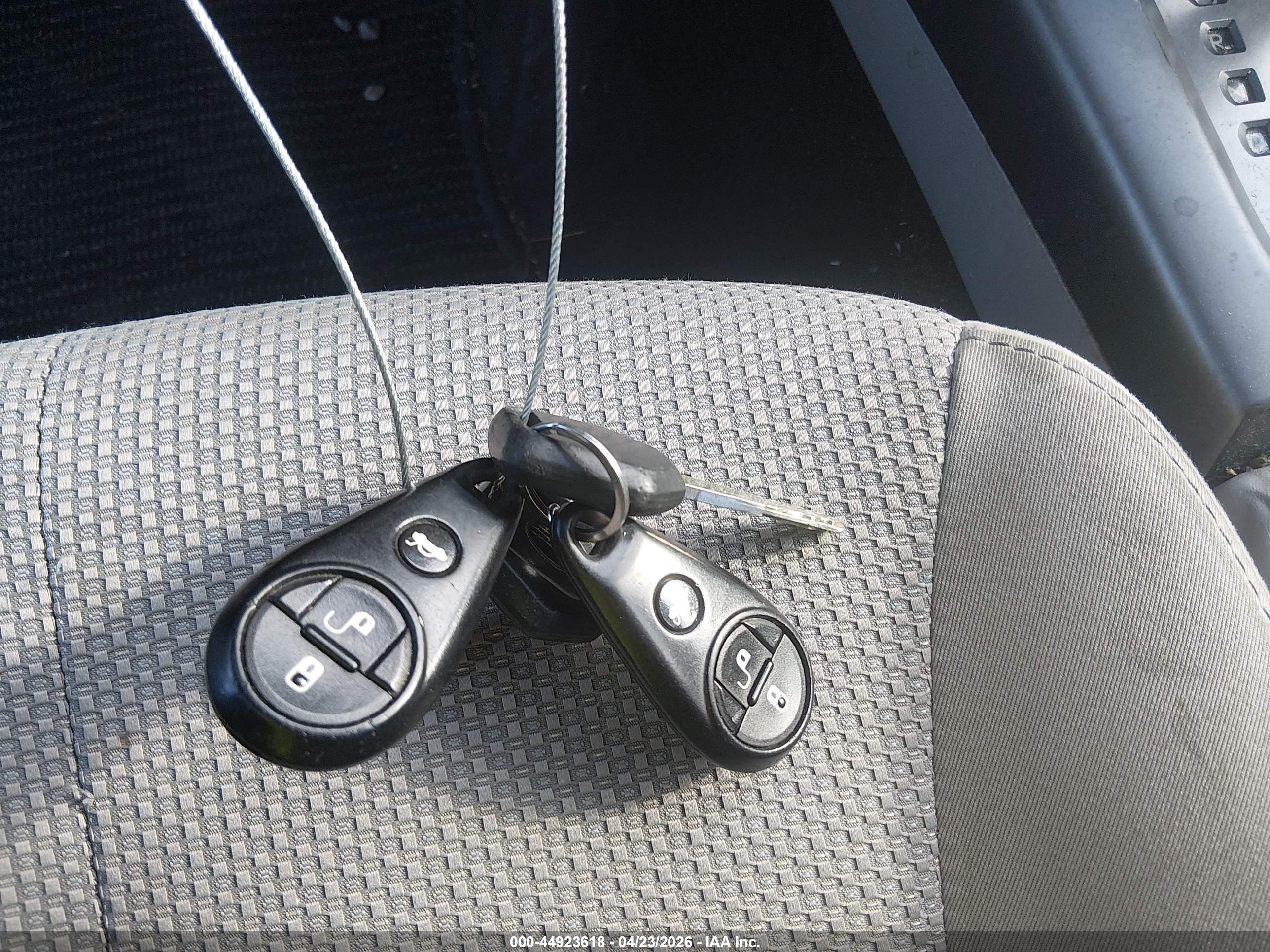 SUBARU FORESTER image 11
