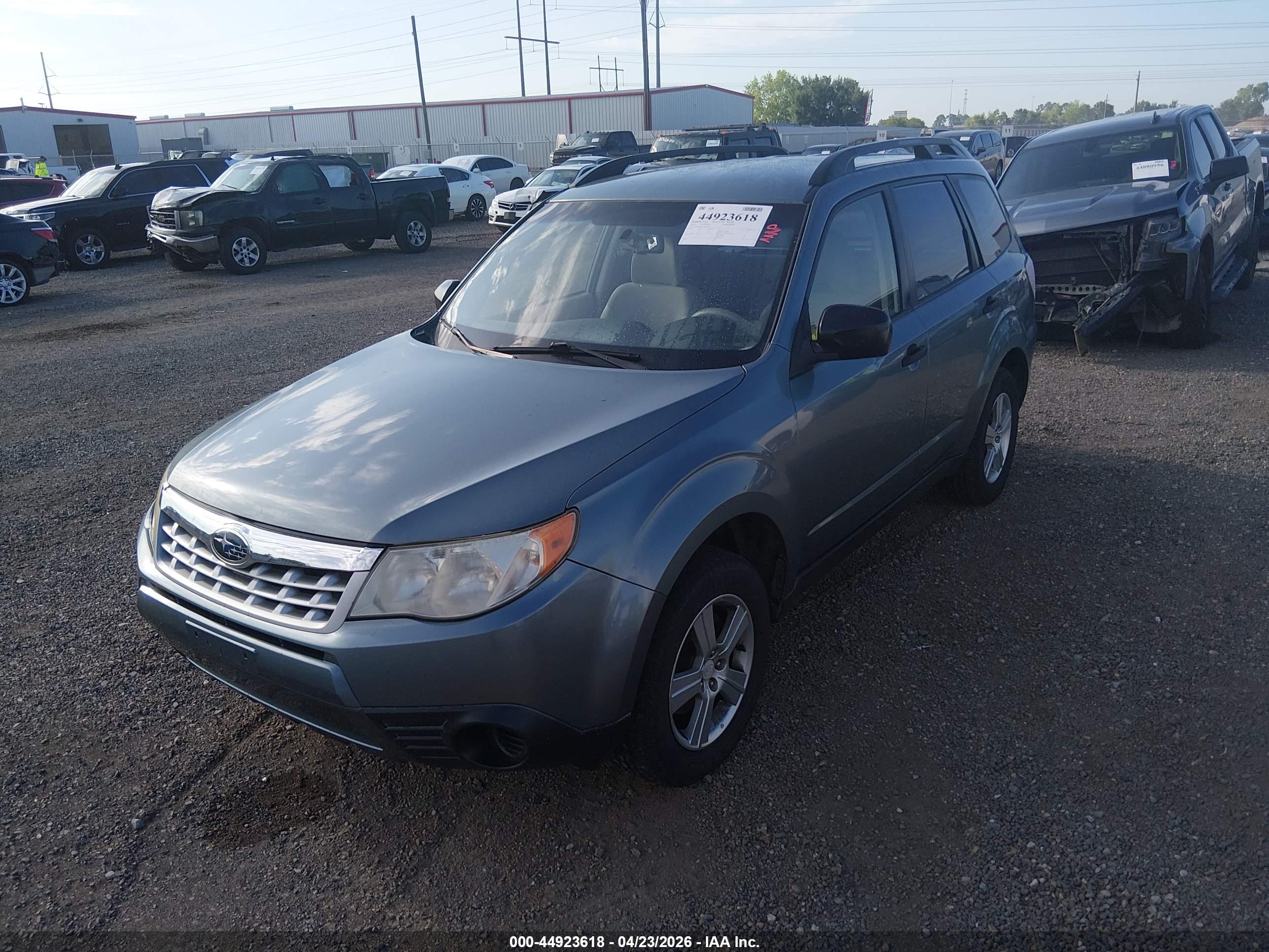 SUBARU FORESTER image 2