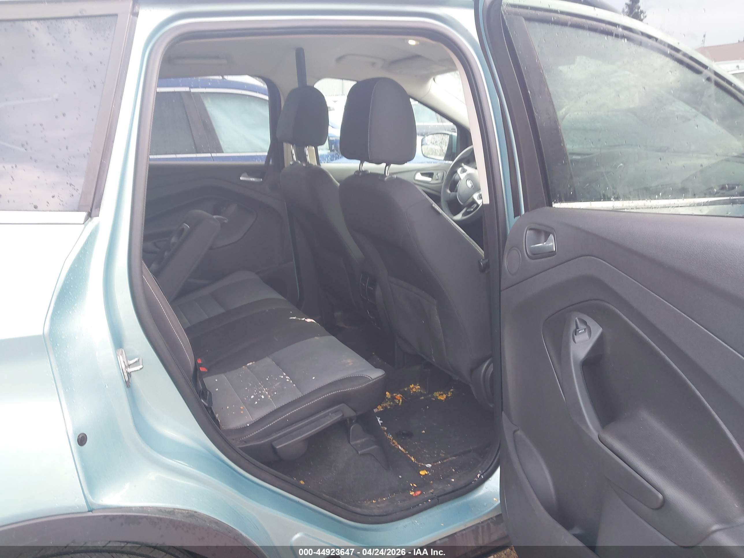 FORD ESCAPE image 8