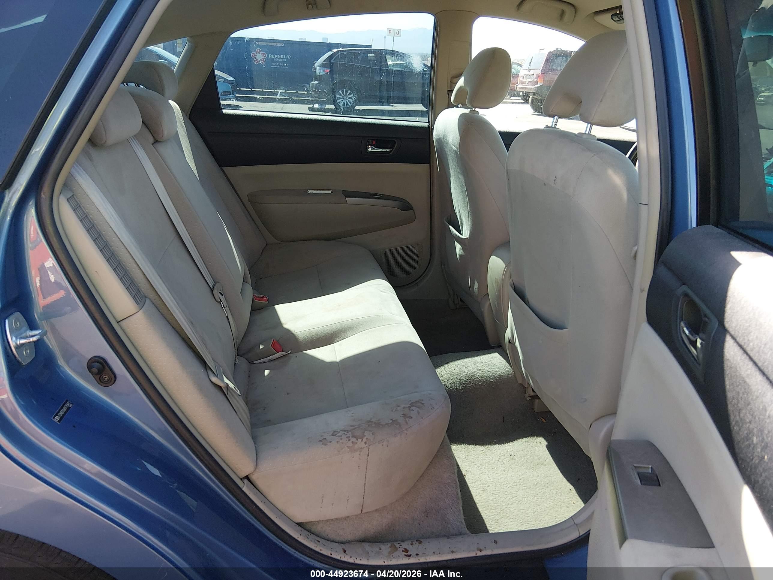 TOYOTA PRIUS image 8