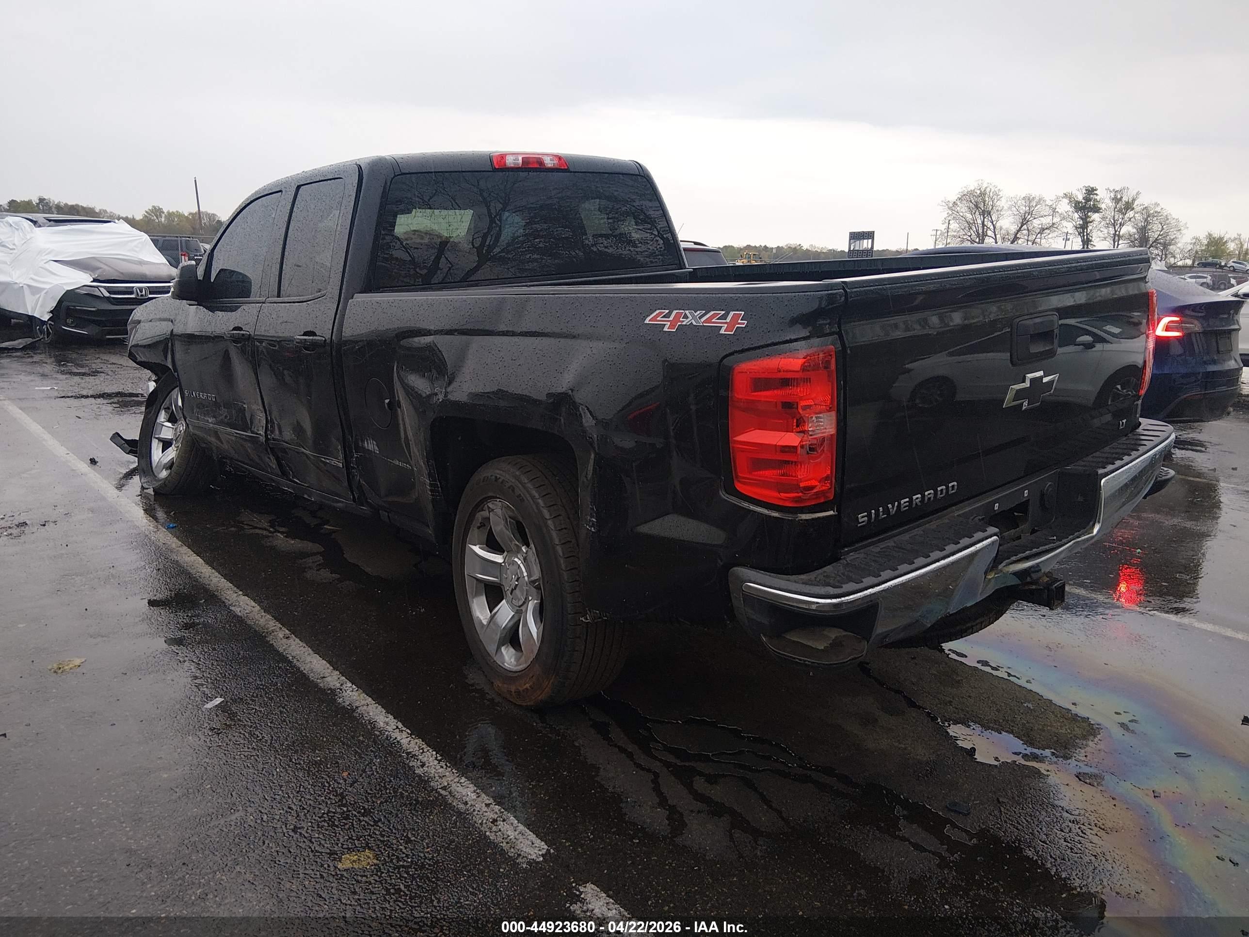 CHEVROLET SILVERADO image 3