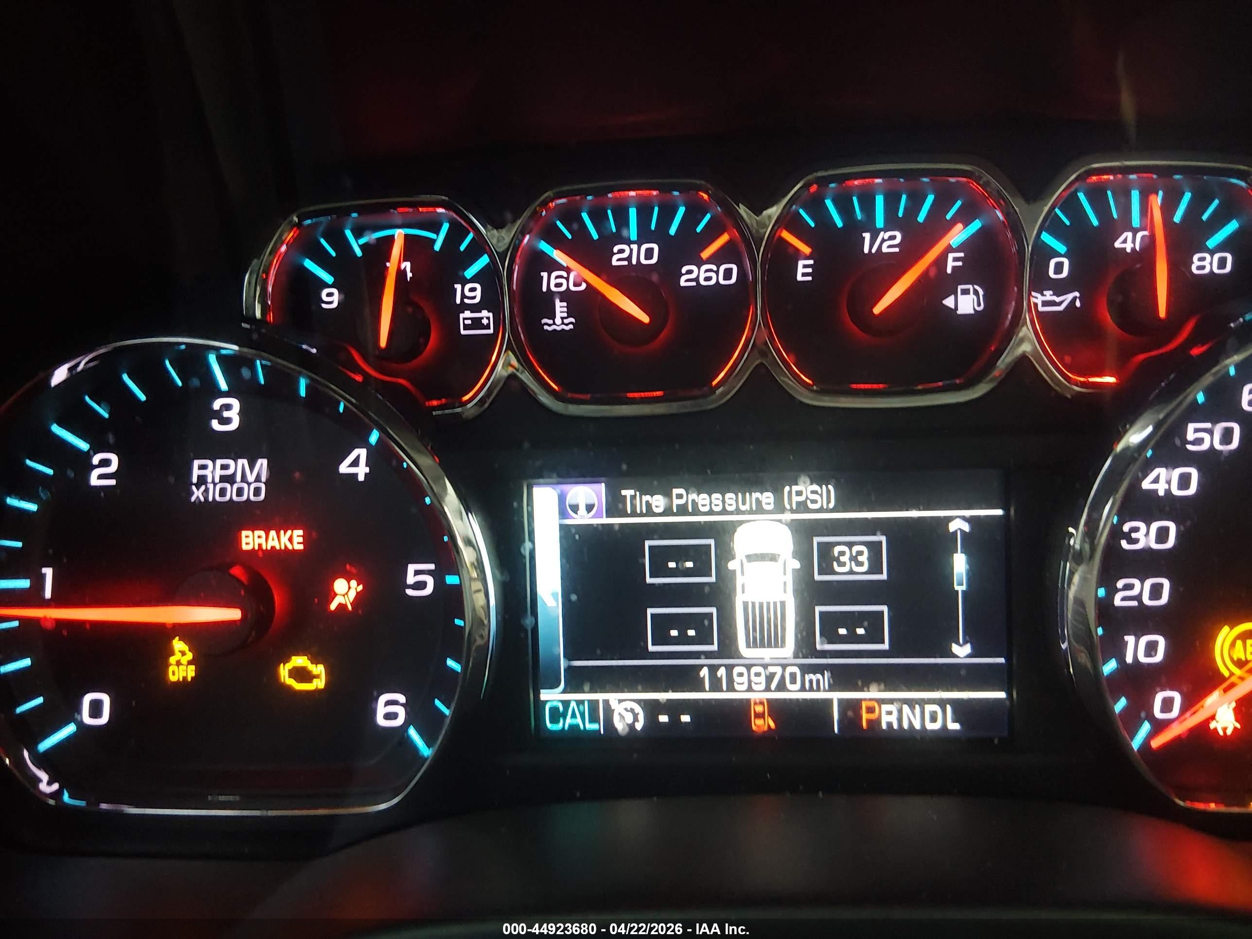 CHEVROLET SILVERADO image 7