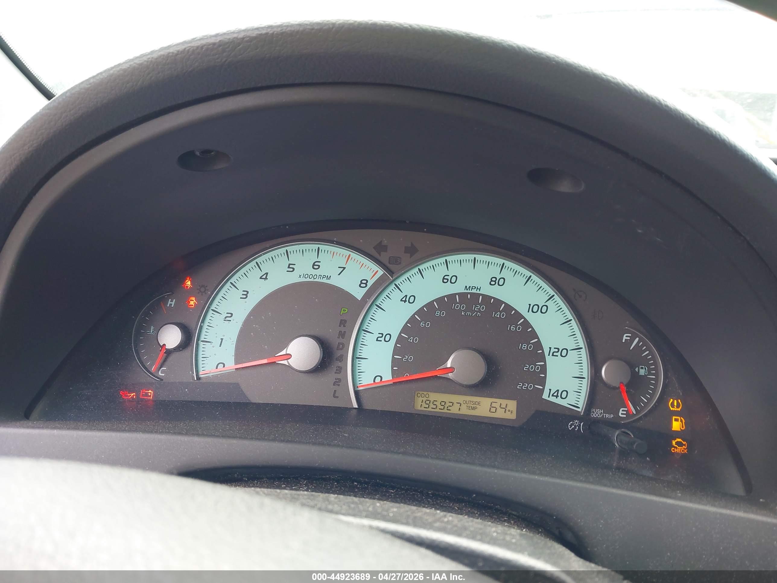 TOYOTA CAMRY image 7