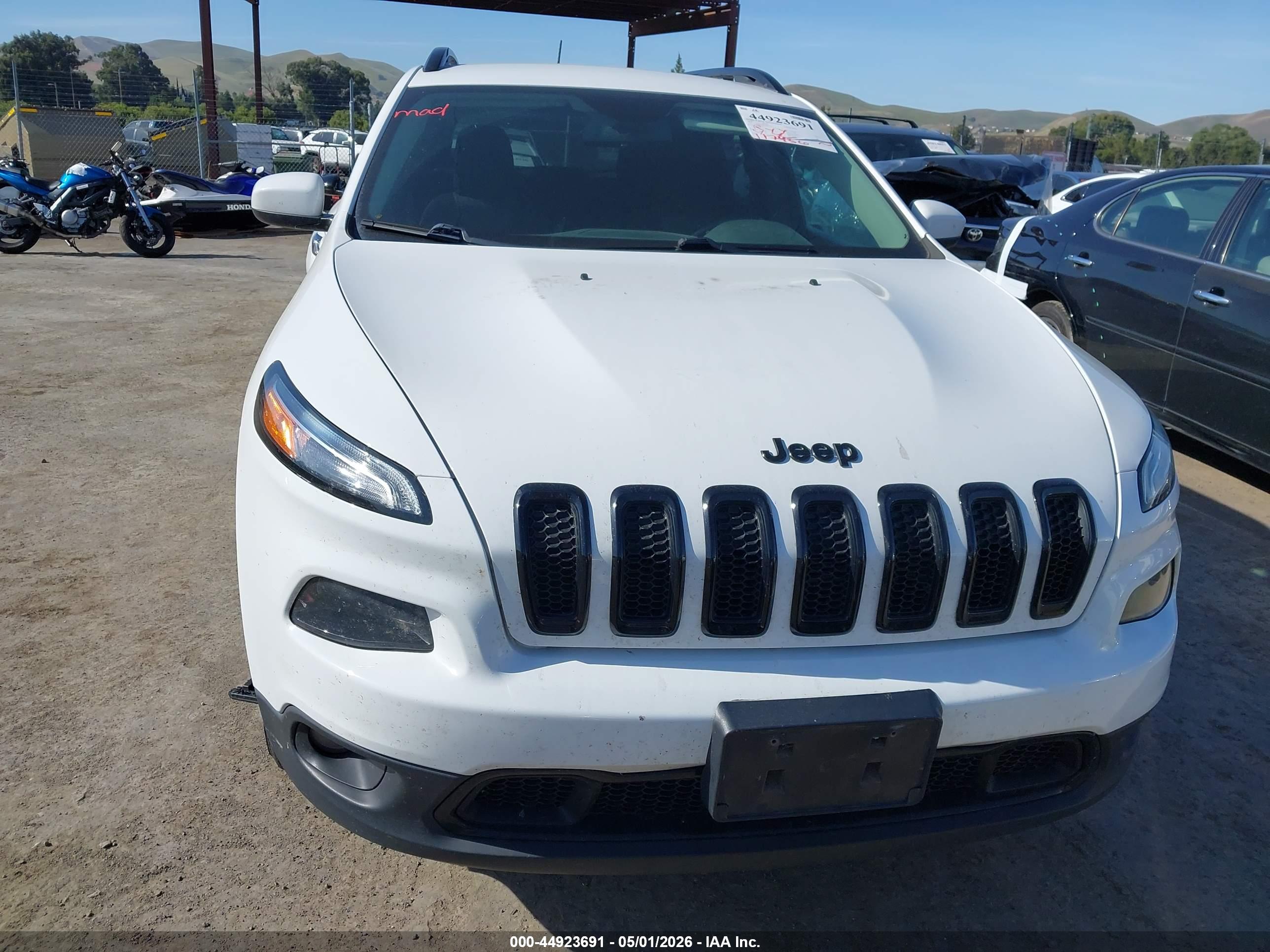JEEP CHEROKEE image 6