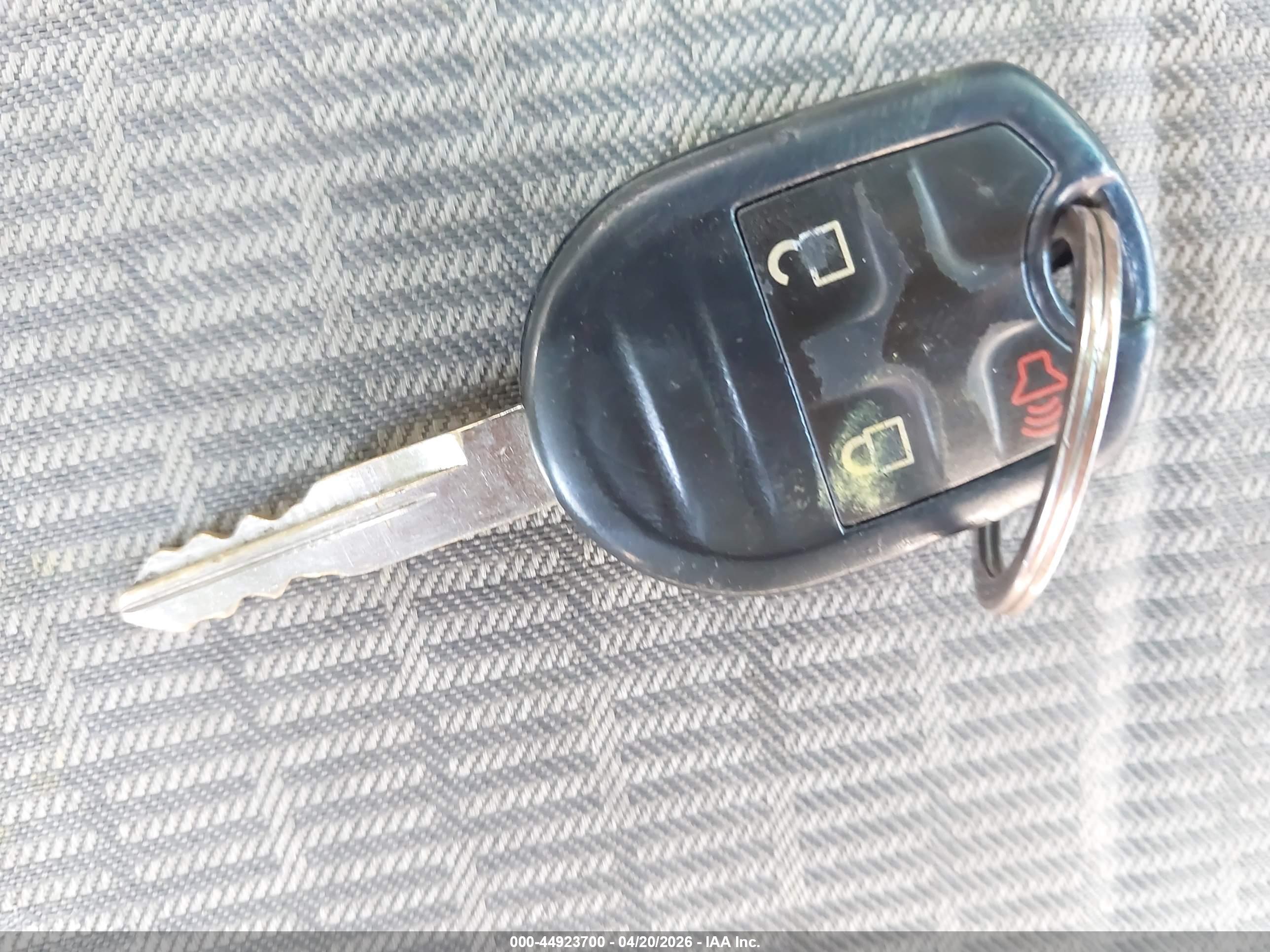 FORD EXPLORER image 11