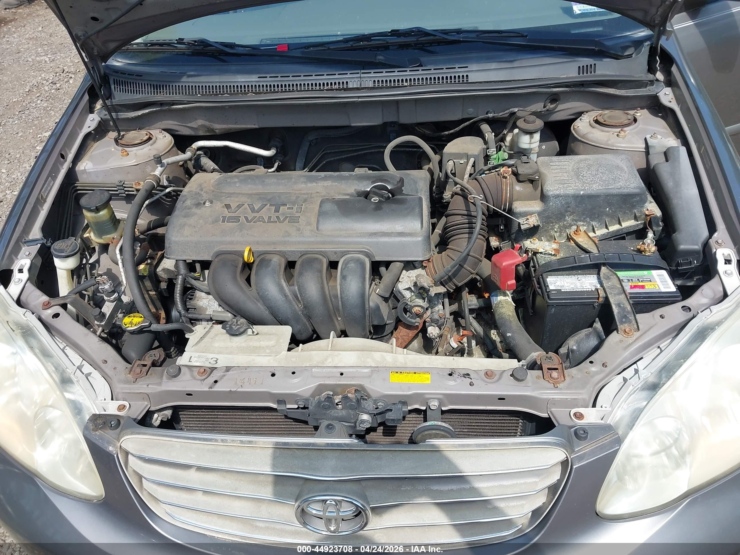 TOYOTA COROLLA image 10