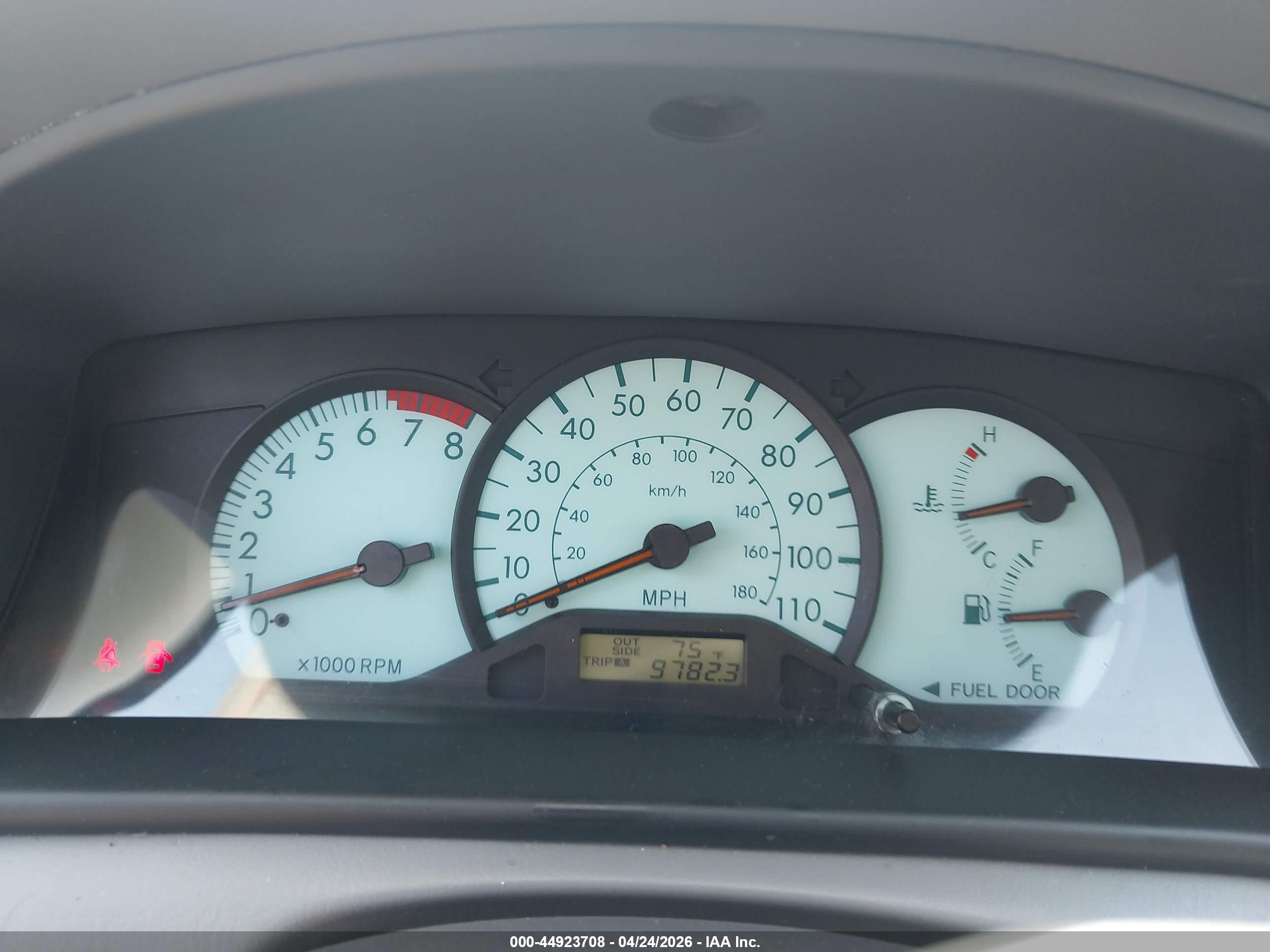 TOYOTA COROLLA image 7